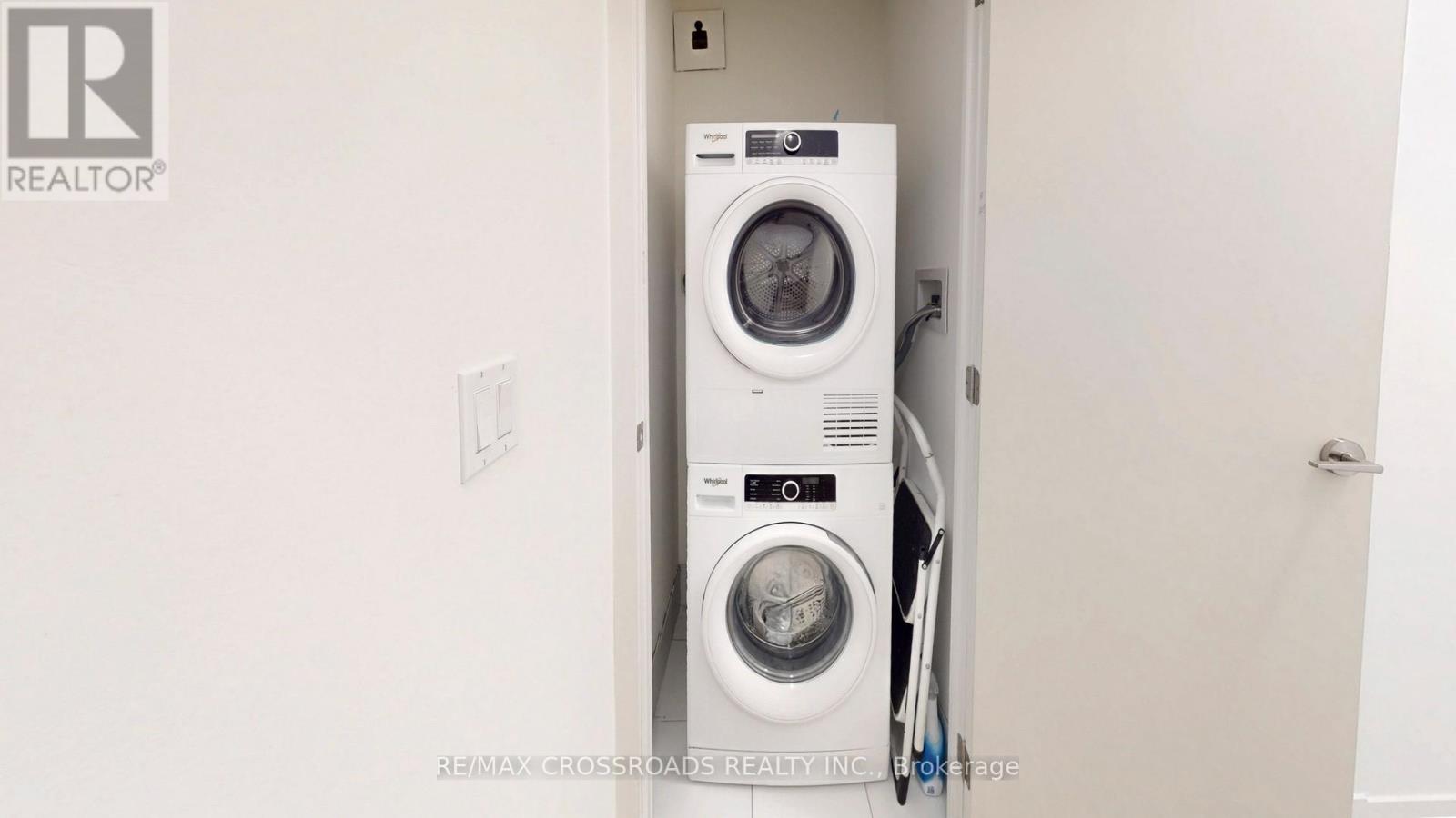 1403 - 15 David Eyer Road, Richmond Hill, Ontario  L4S 0N2 - Photo 20 - N12916922