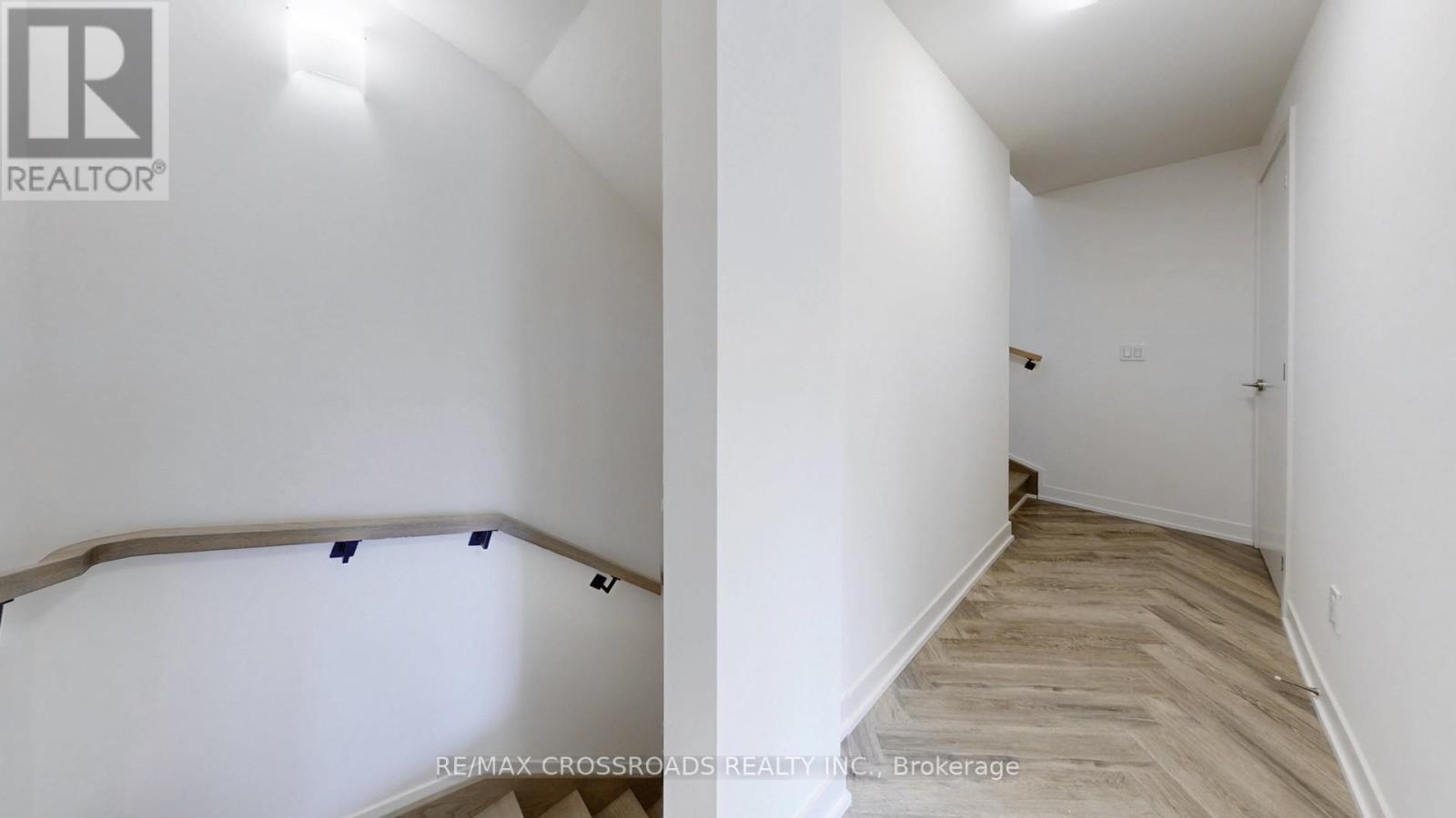 1403 - 15 David Eyer Road, Richmond Hill, Ontario  L4S 0N2 - Photo 32 - N12916922