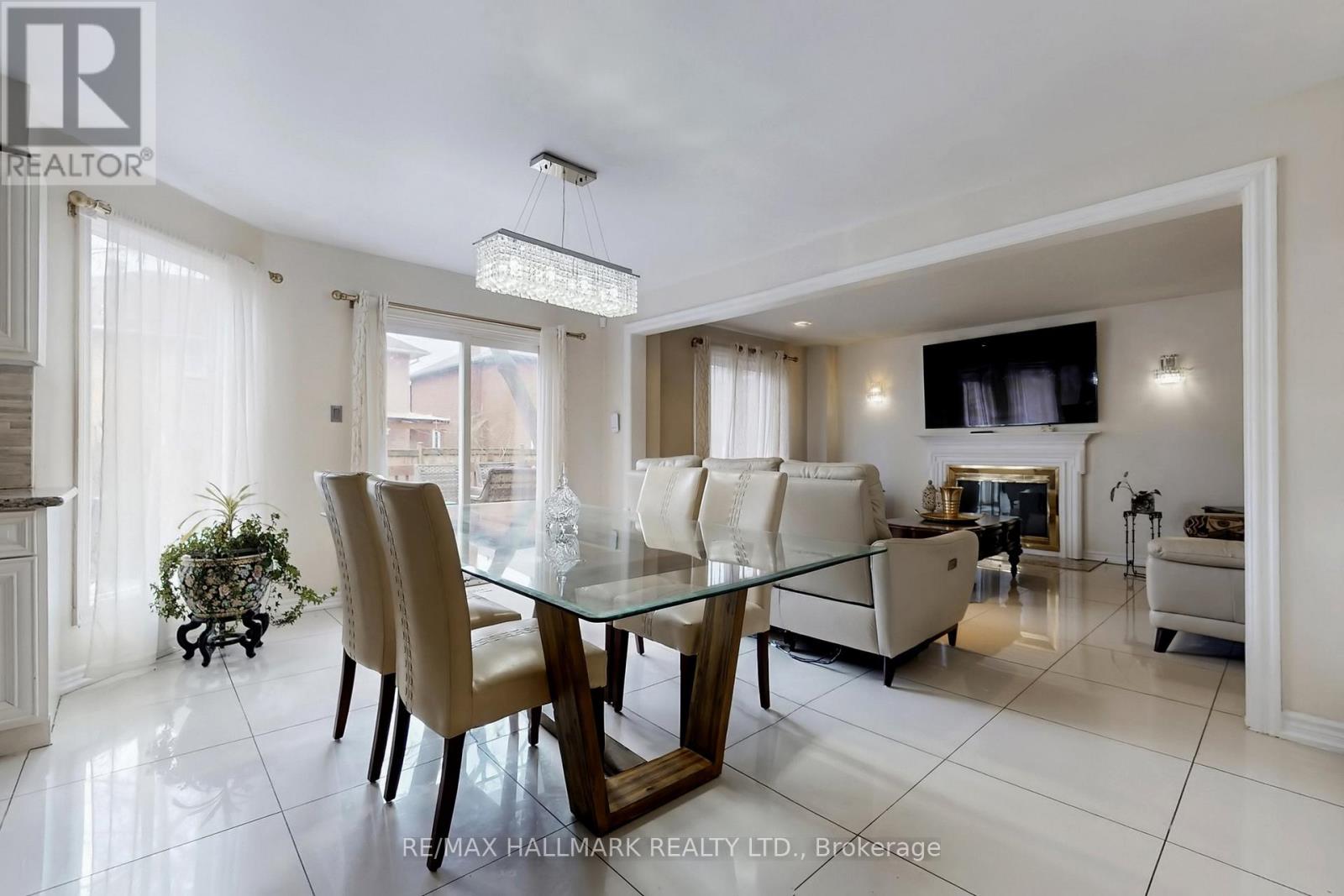 97 Stave Crescent, Richmond Hill, Ontario  L4C 9J2 - Photo 19 - N12916950