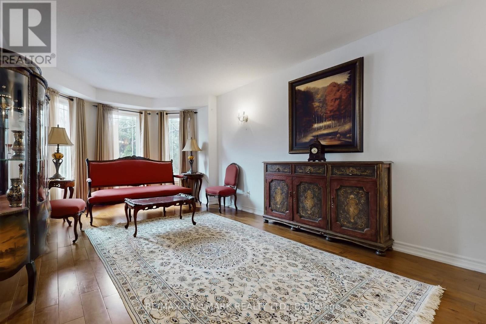 97 Stave Crescent, Richmond Hill, Ontario  L4C 9J2 - Photo 6 - N12916950