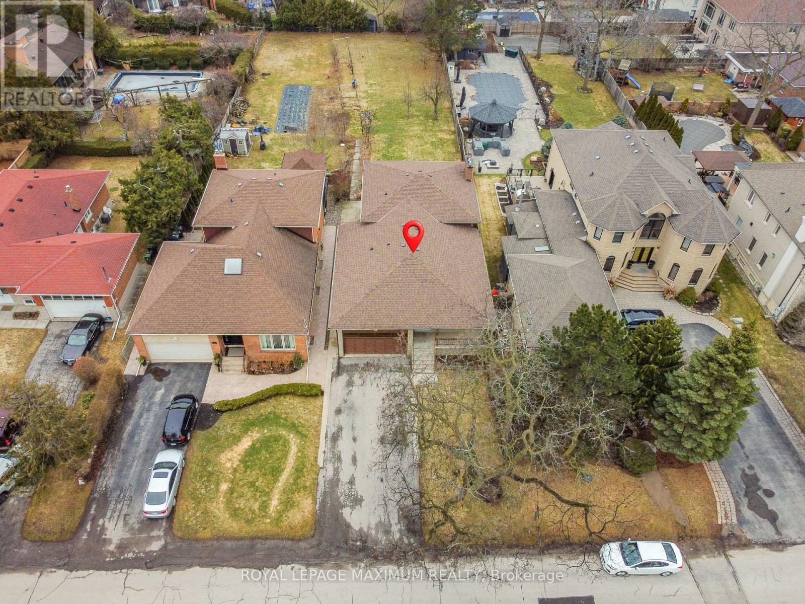 78 Roxaline Street, Toronto, Ontario  M9P 2Z2 - Photo 33 - W12913394