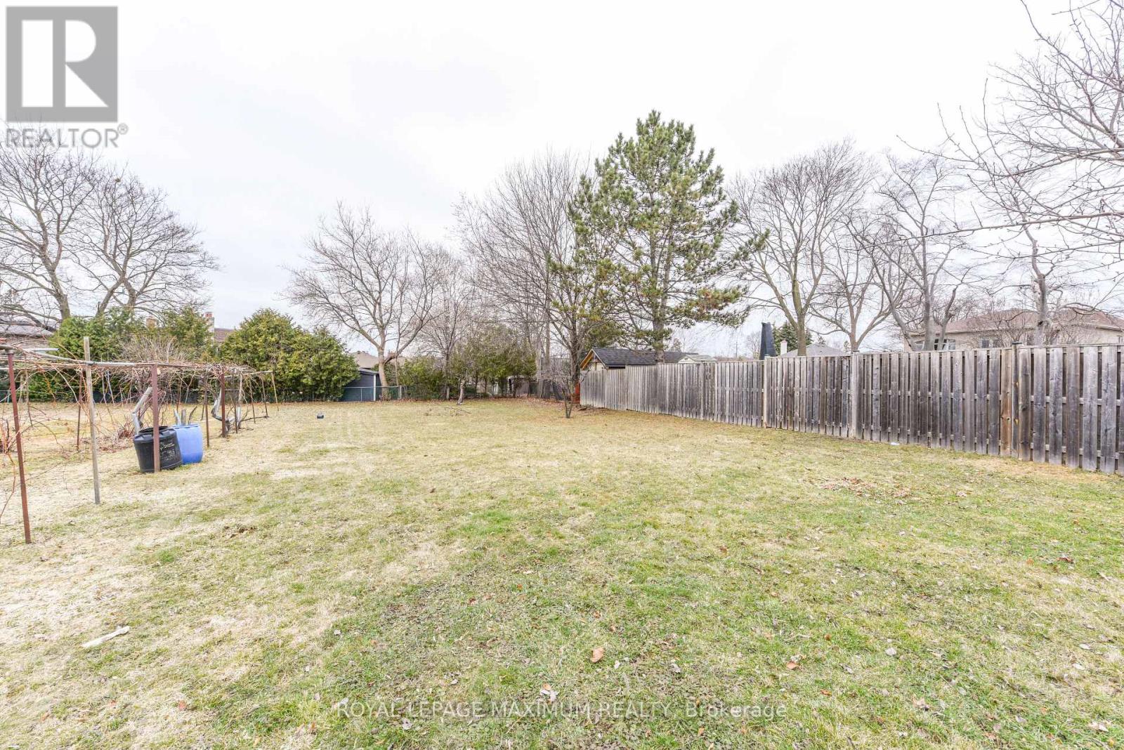 78 Roxaline Street, Toronto, Ontario  M9P 2Z2 - Photo 28 - W12913394