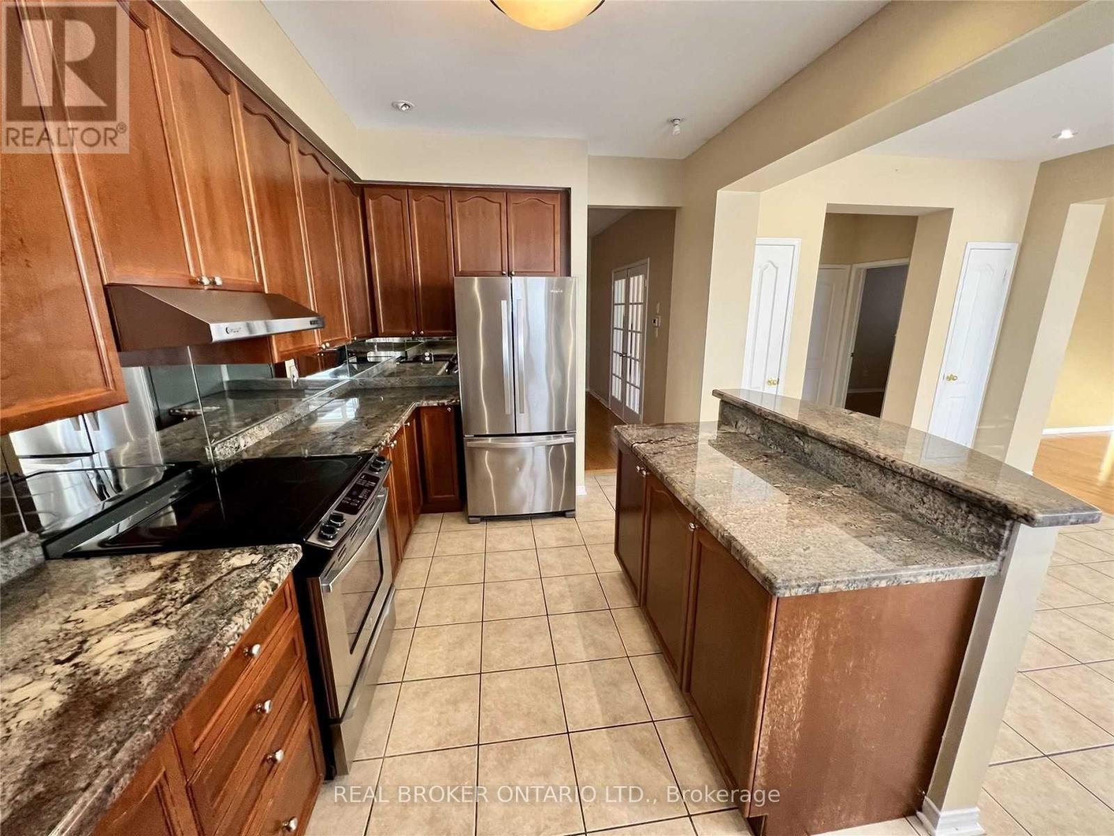 Upper Level - 5218 Oscar Peterson Boulevard, Mississauga, Ontario  L5M 0E1 - Photo 10 - W12916854