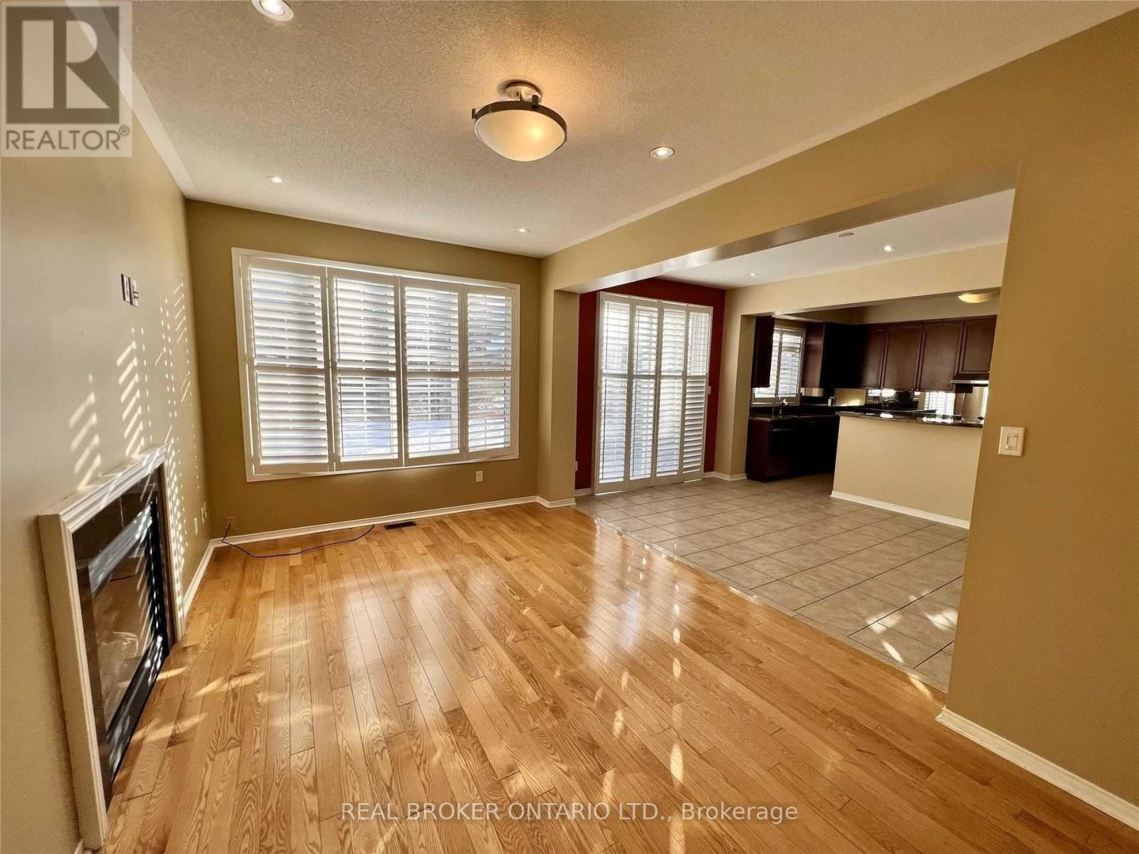 Upper Level - 5218 Oscar Peterson Boulevard, Mississauga, Ontario  L5M 0E1 - Photo 12 - W12916854