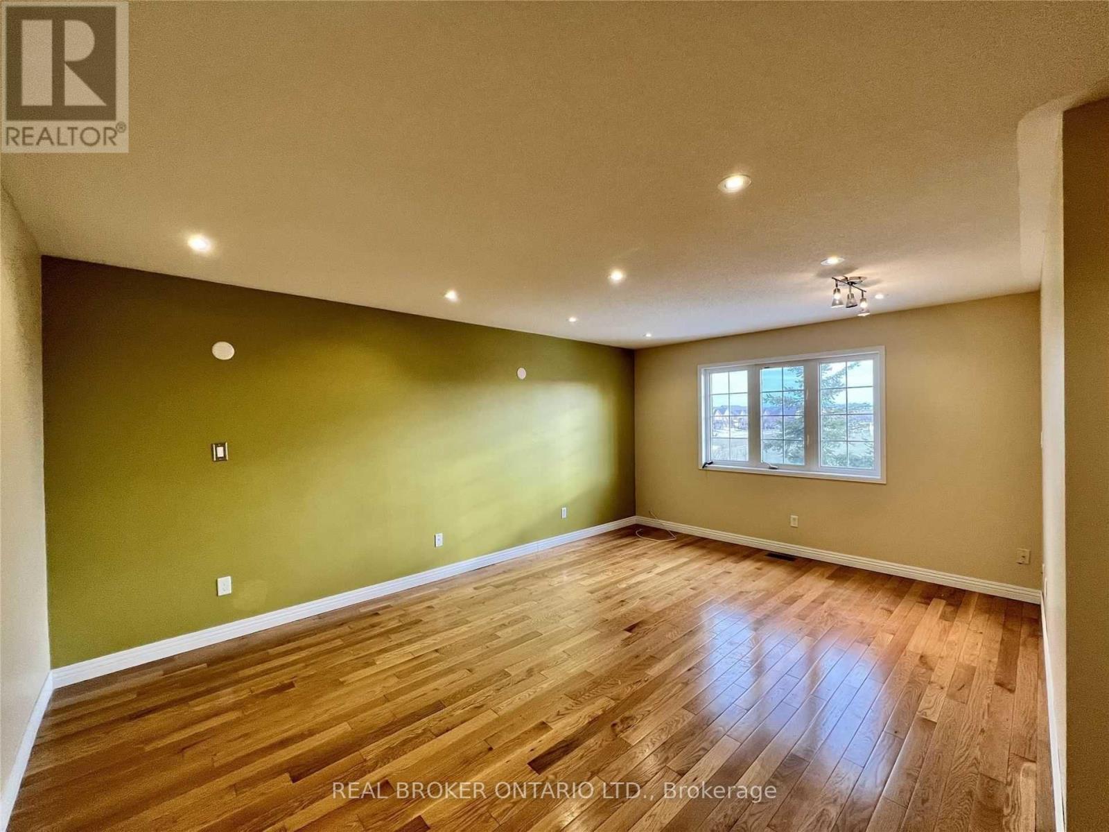 Upper Level - 5218 Oscar Peterson Boulevard, Mississauga, Ontario  L5M 0E1 - Photo 21 - W12916854