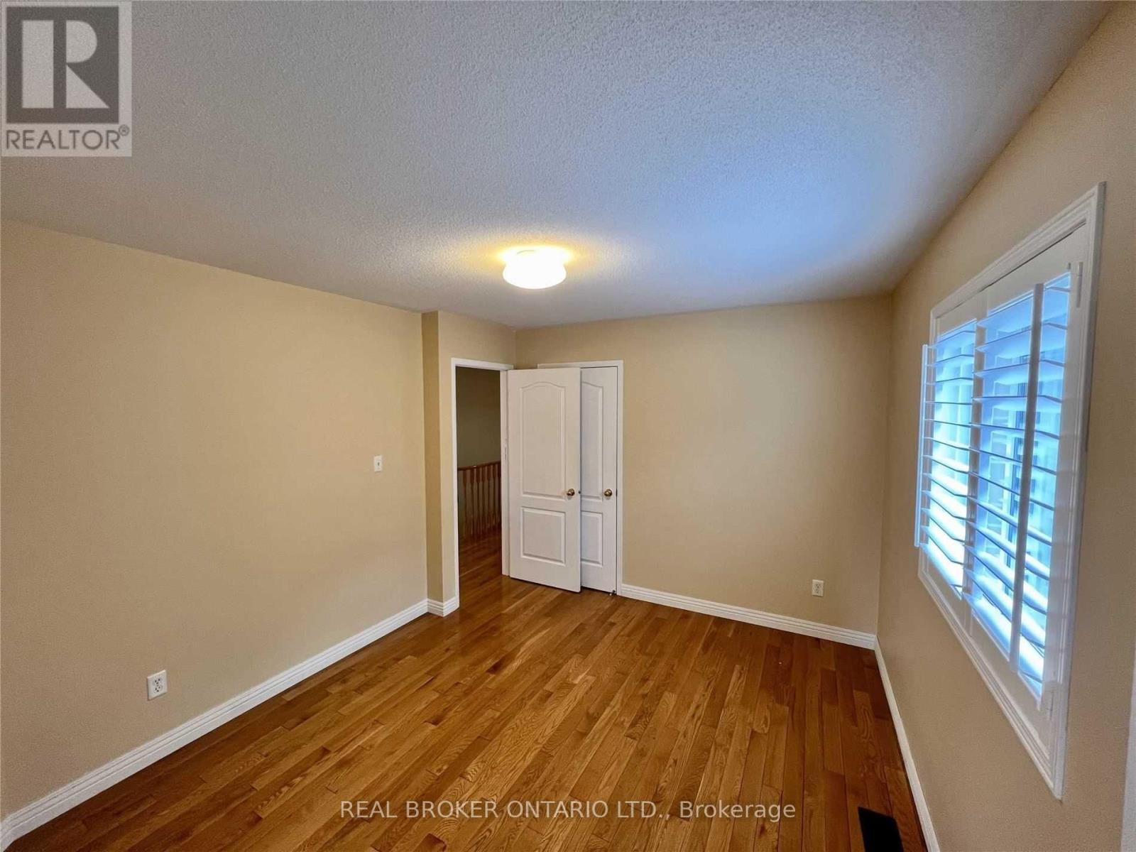 Upper Level - 5218 Oscar Peterson Boulevard, Mississauga, Ontario  L5M 0E1 - Photo 27 - W12916854