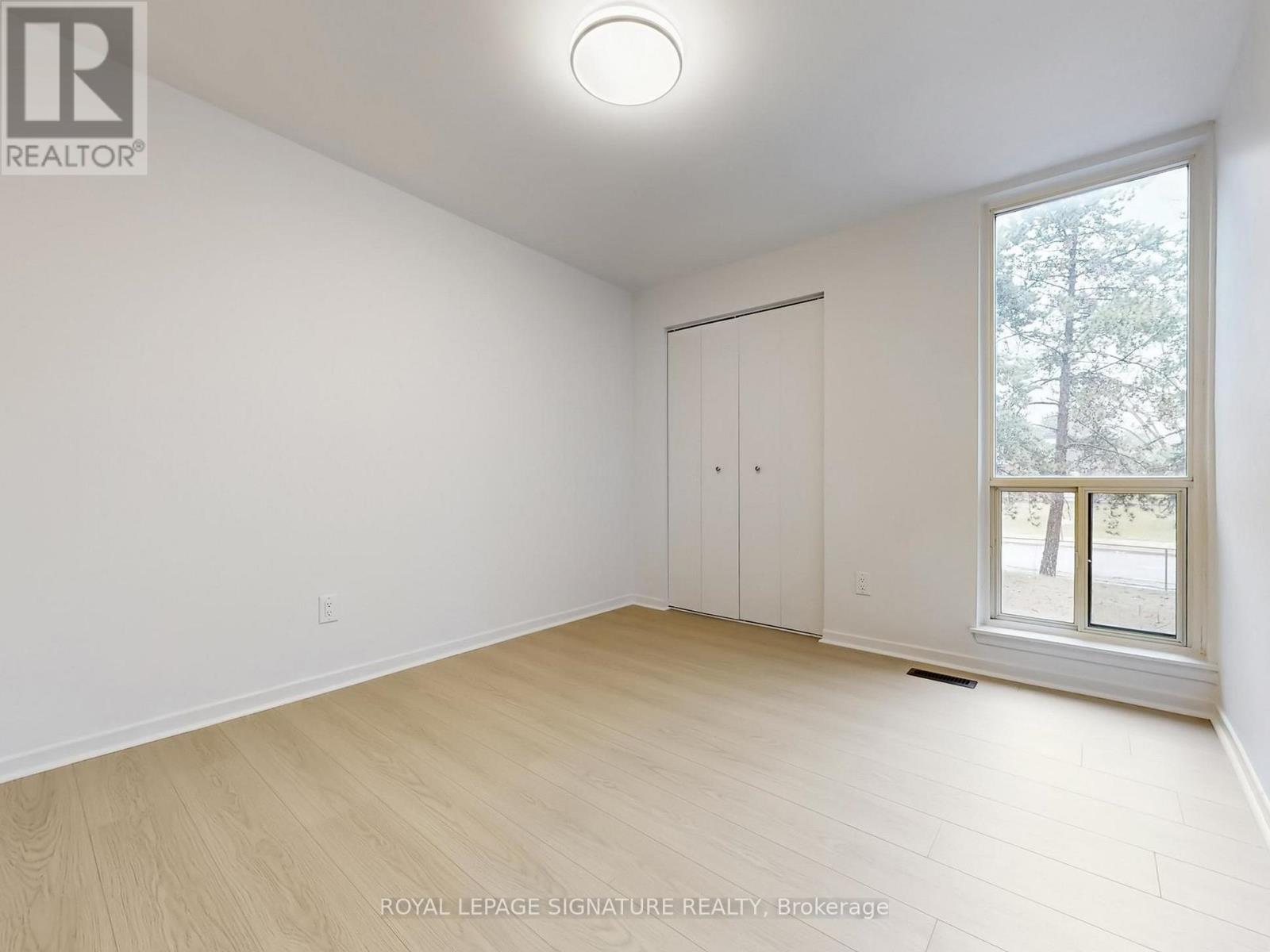 4 - 374 Driftwood Avenue, Toronto, Ontario  M3N 2P5 - Photo 17 - W12916860