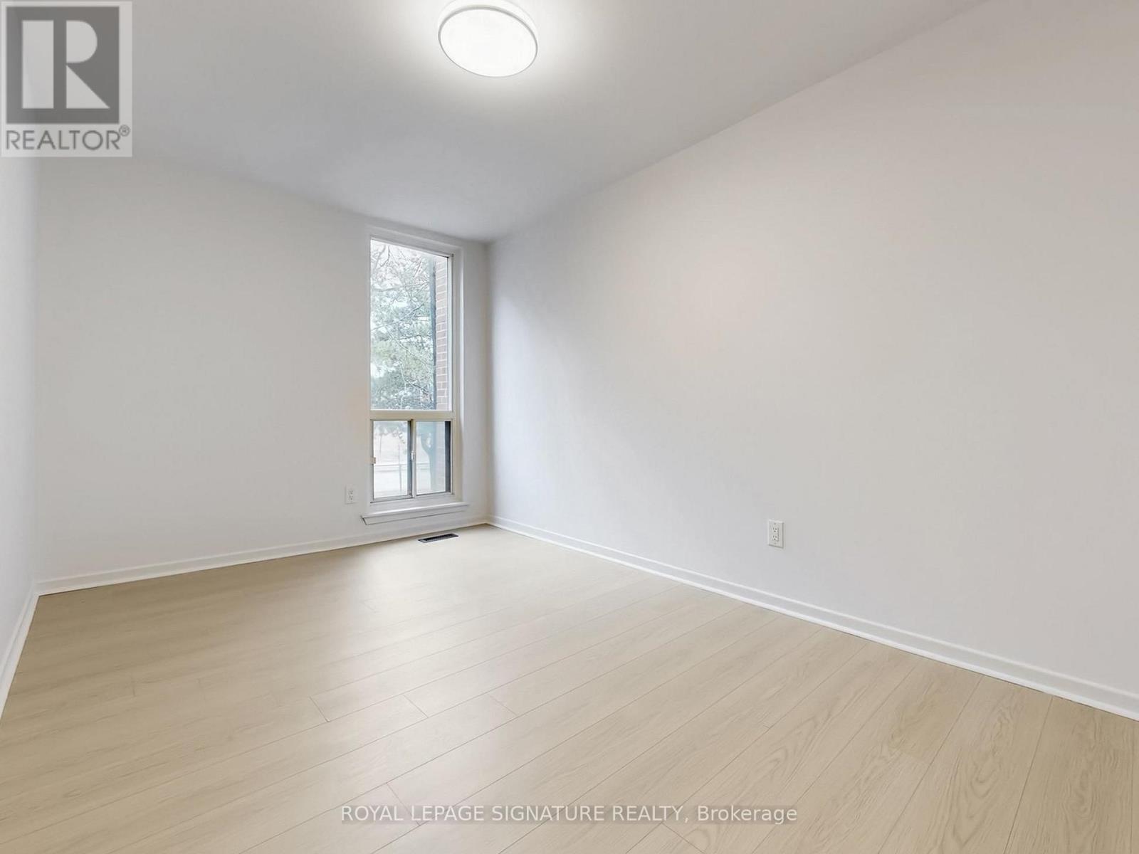 4 - 374 Driftwood Avenue, Toronto, Ontario  M3N 2P5 - Photo 21 - W12916860