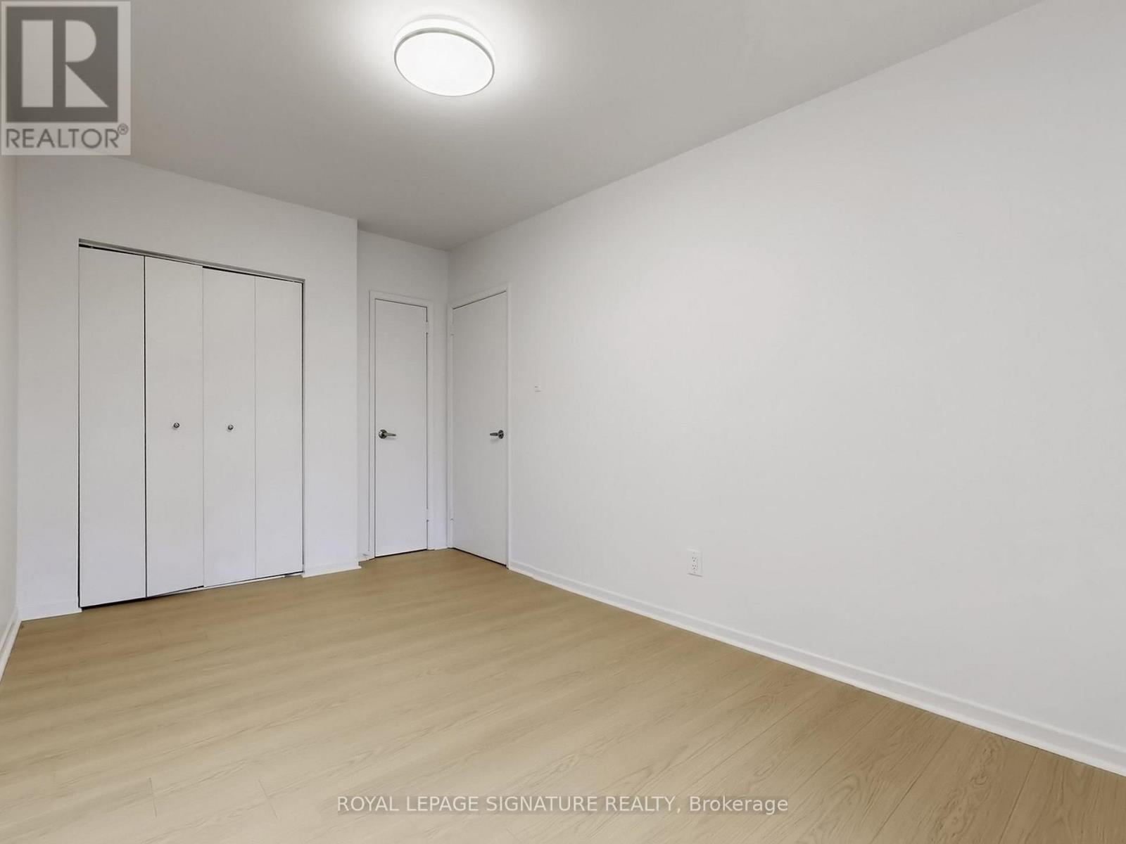 4 - 374 Driftwood Avenue, Toronto, Ontario  M3N 2P5 - Photo 23 - W12916860