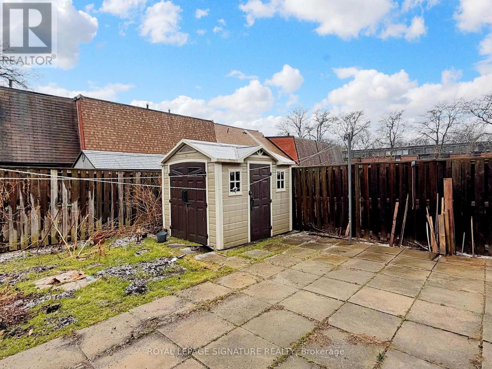 4 - 374 Driftwood Avenue, Toronto, Ontario  M3N 2P5 - Photo 37 - W12916860