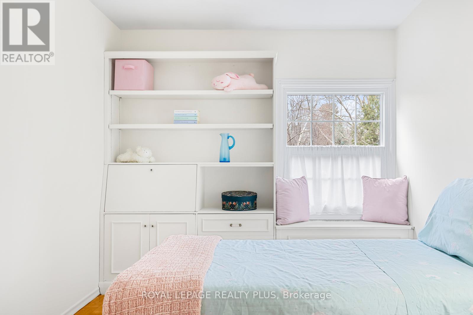 1852 Sherwood Forrest Circle, Mississauga, Ontario  L5K 2E7 - Photo 33 - W12916862