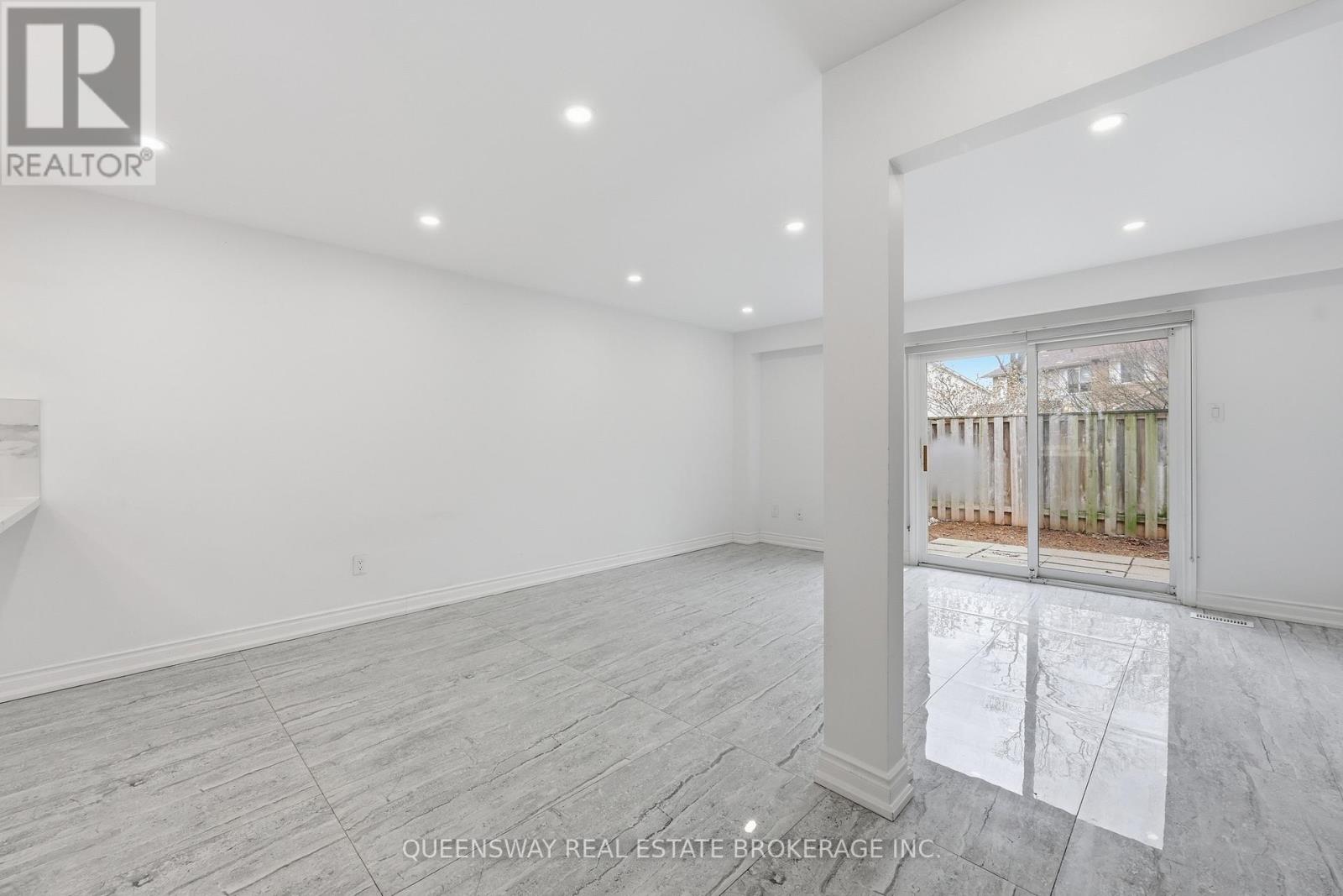 1 - 4196 Longmoor Drive, Burlington, Ontario  L7L 5E3 - Photo 11 - W12916884