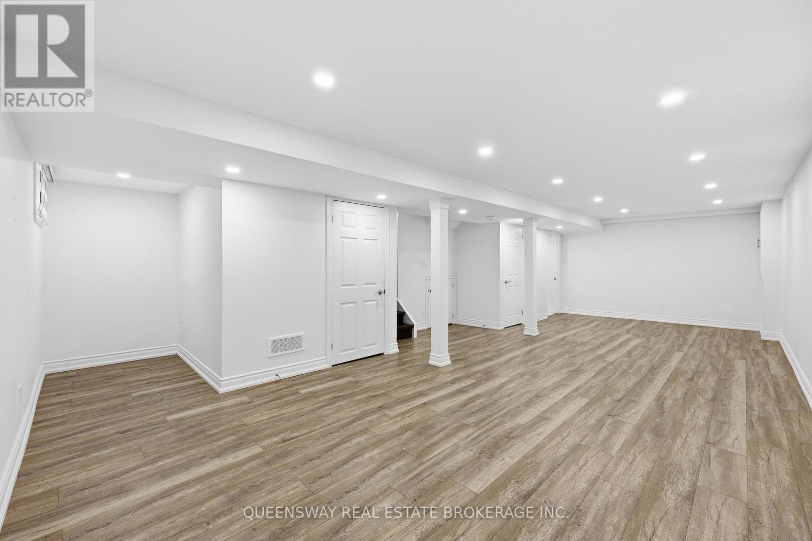 1 - 4196 Longmoor Drive, Burlington, Ontario  L7L 5E3 - Photo 23 - W12916884