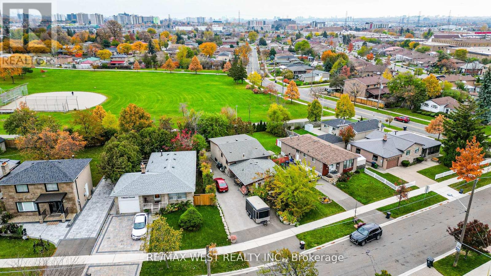 7 Bimini Crescent, Toronto, Ontario  M3N 1S1 - Photo 12 - W12916888