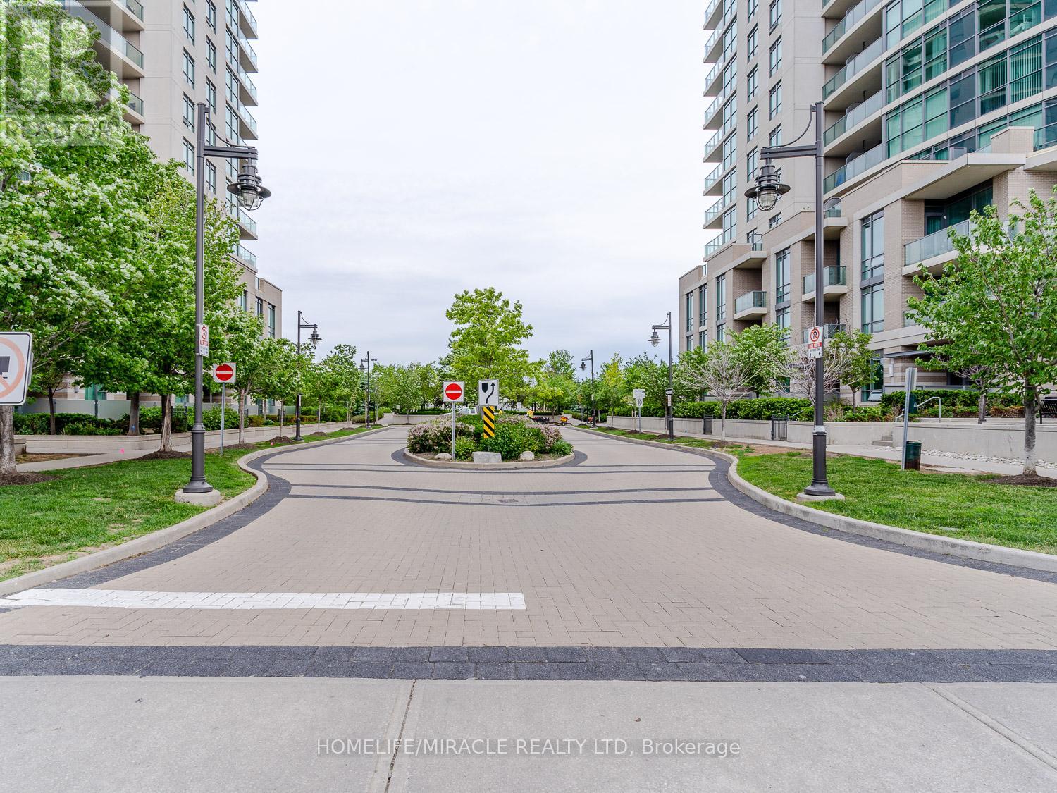 1606 - 215 Sherway Gardens Road, Toronto, Ontario  M9C 0A4 - Photo 33 - W12916932
