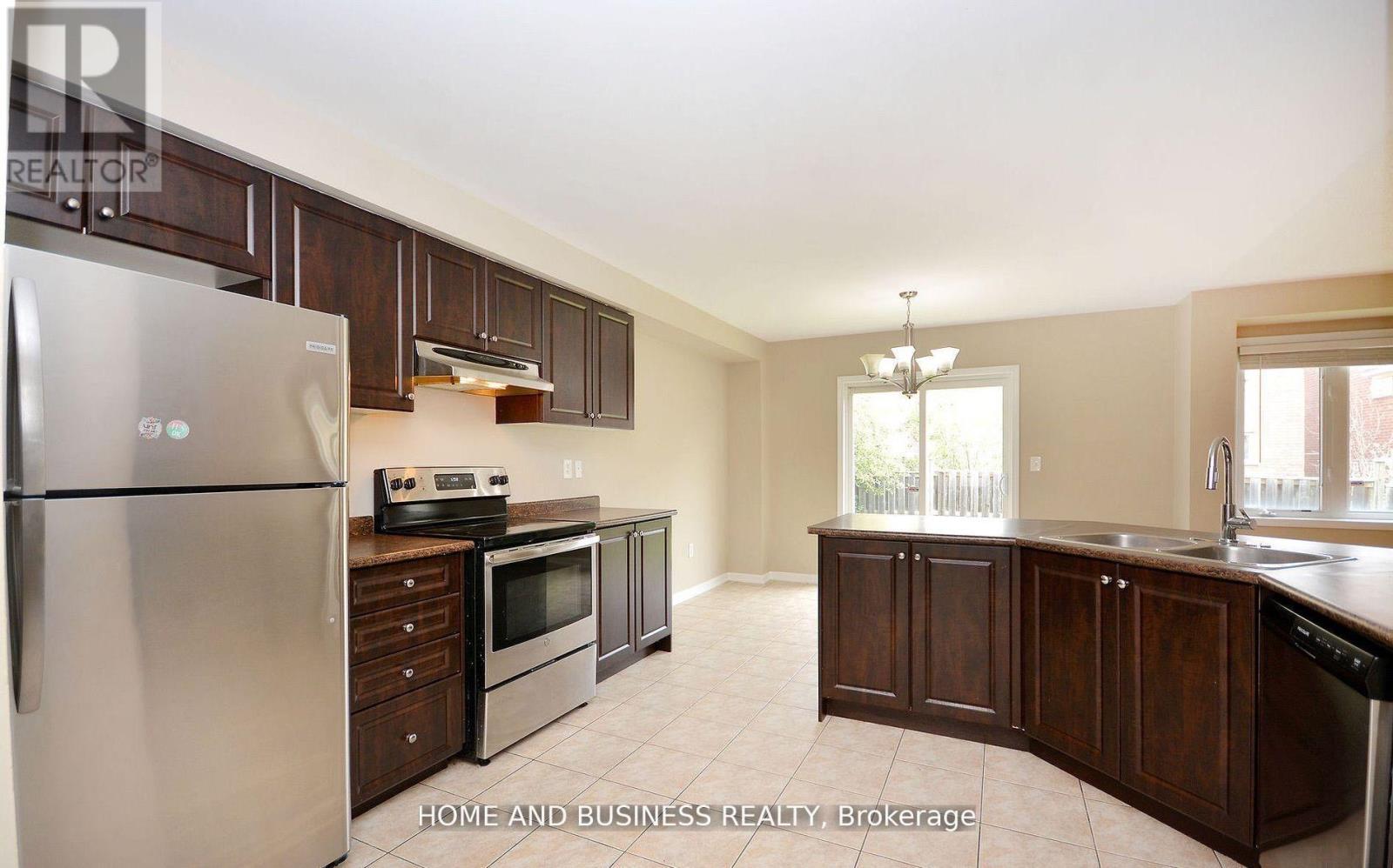 613 Armstrong Boulevard, Milton, Ontario  L9T 6G8 - Photo 10 - W12916934