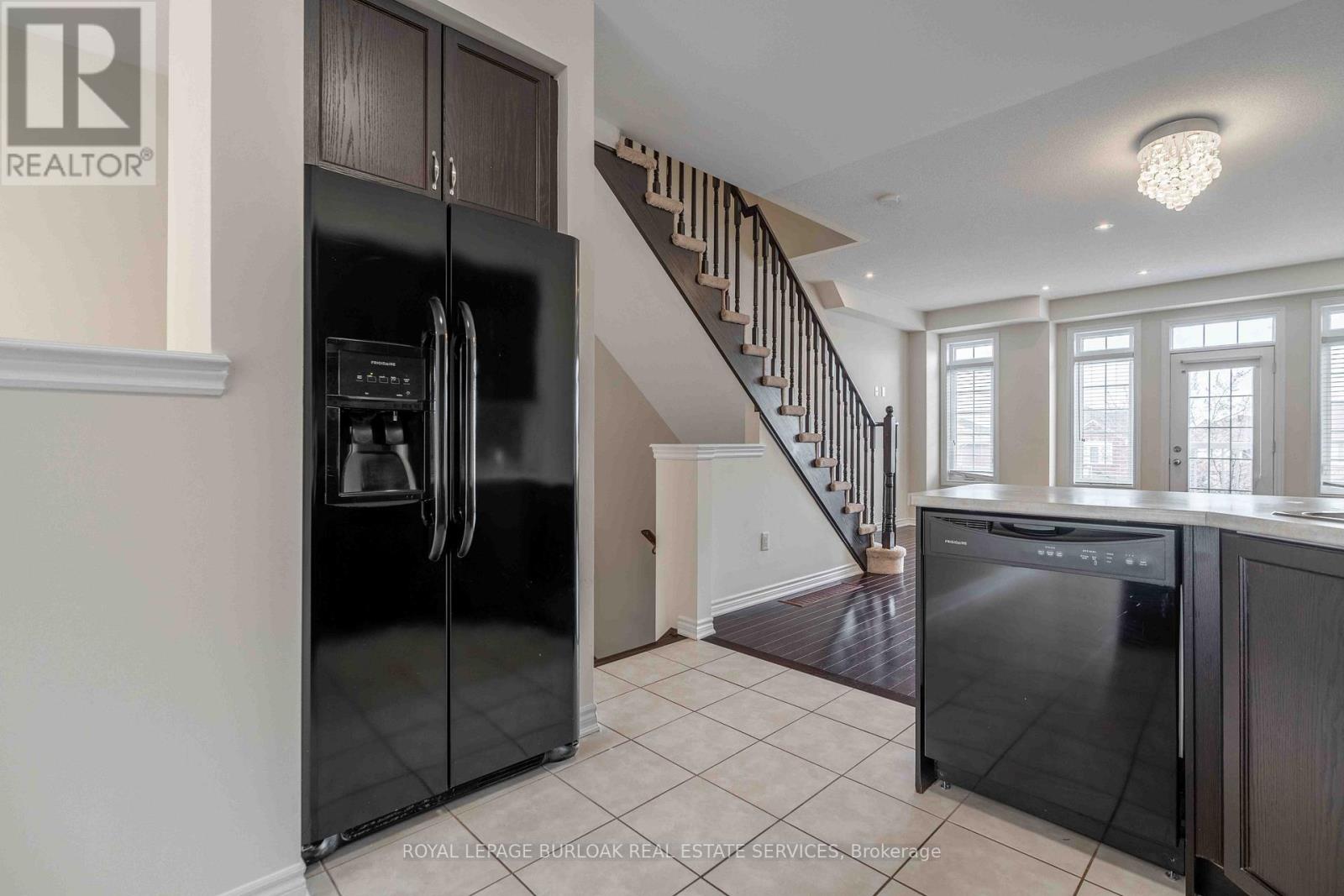 7248 Triumph Lane, Mississauga, Ontario  L5N 0C5 - Photo 7 - W12916940