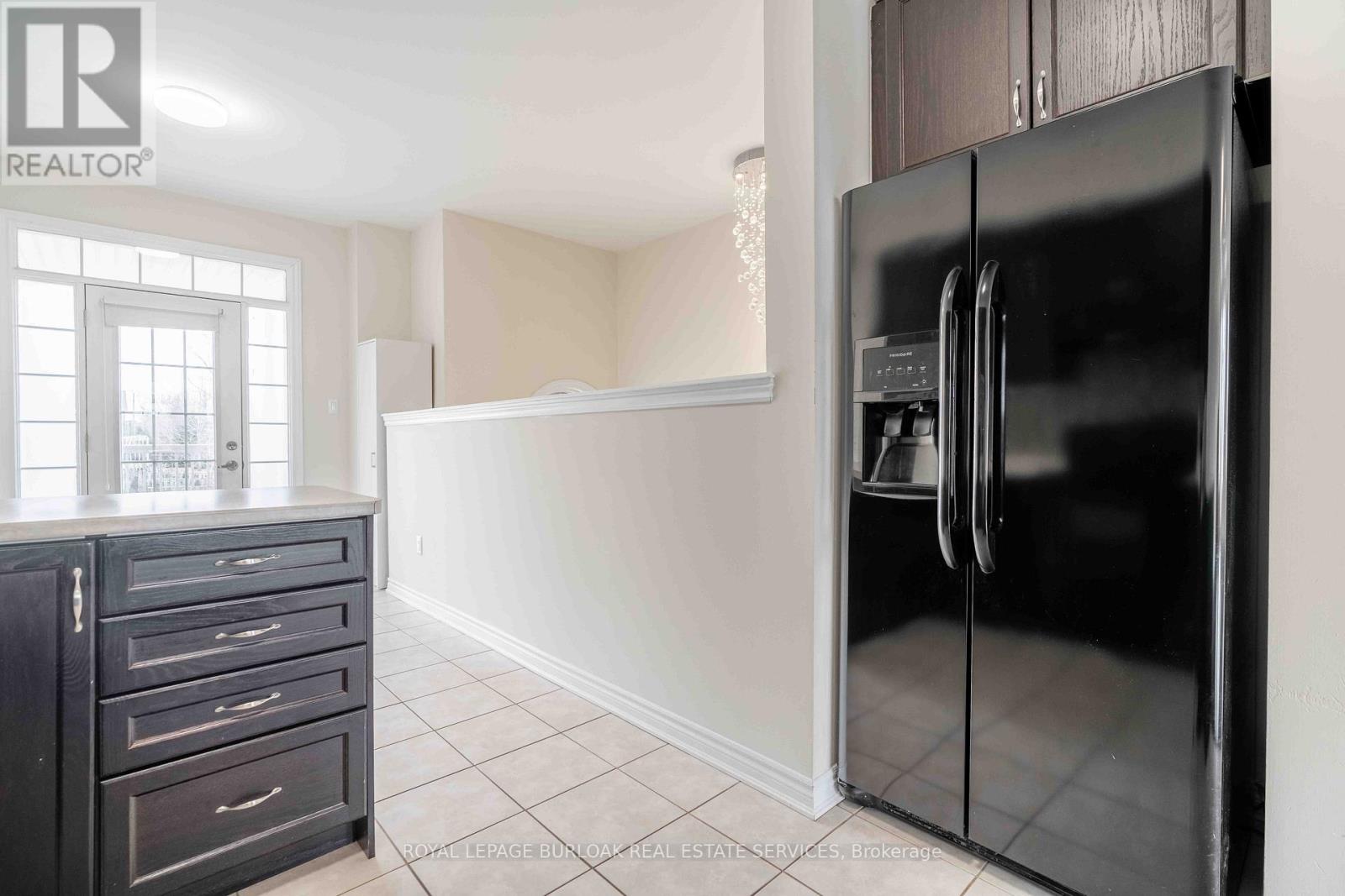 7248 Triumph Lane, Mississauga, Ontario  L5N 0C5 - Photo 8 - W12916940