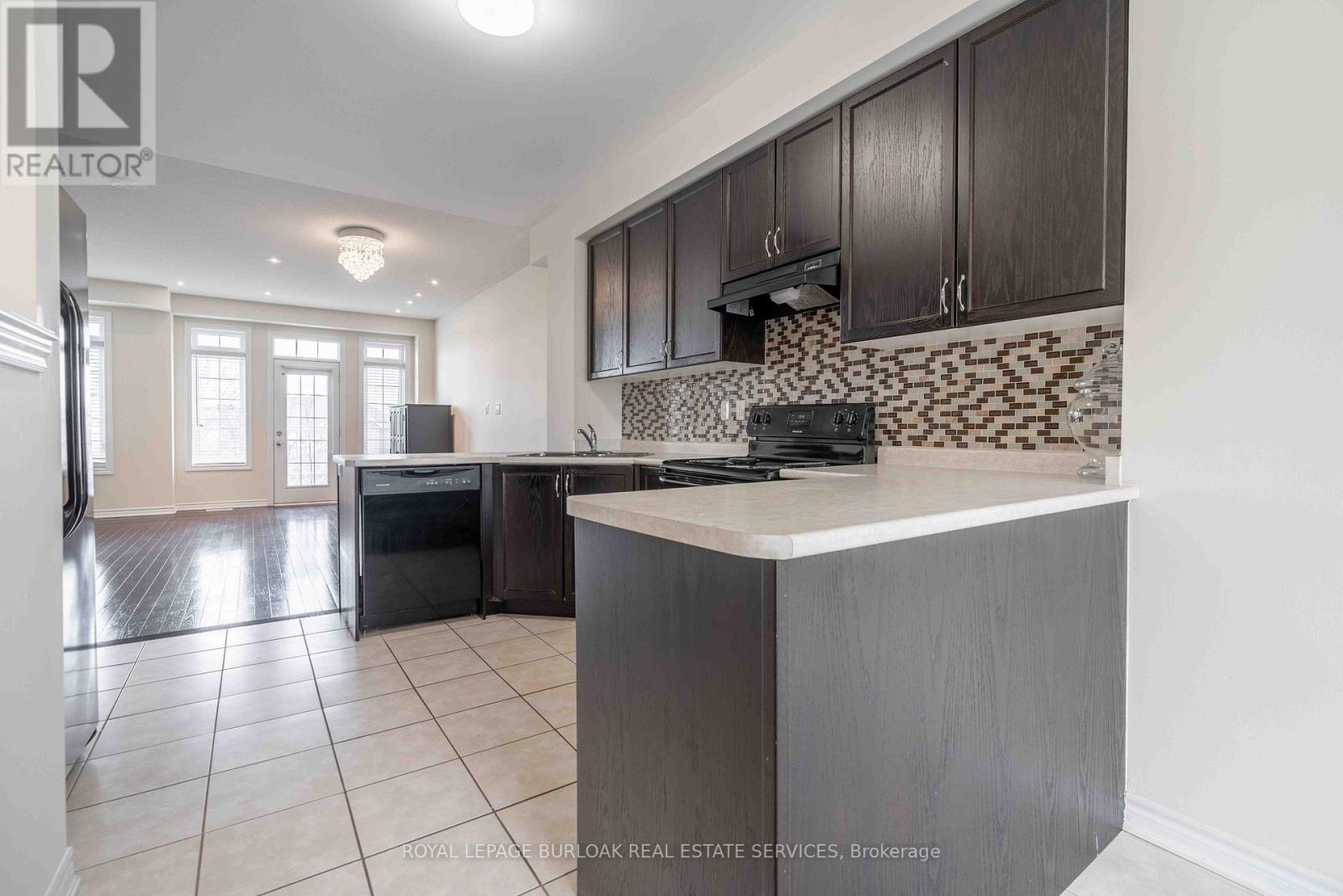 7248 Triumph Lane, Mississauga, Ontario  L5N 0C5 - Photo 9 - W12916940