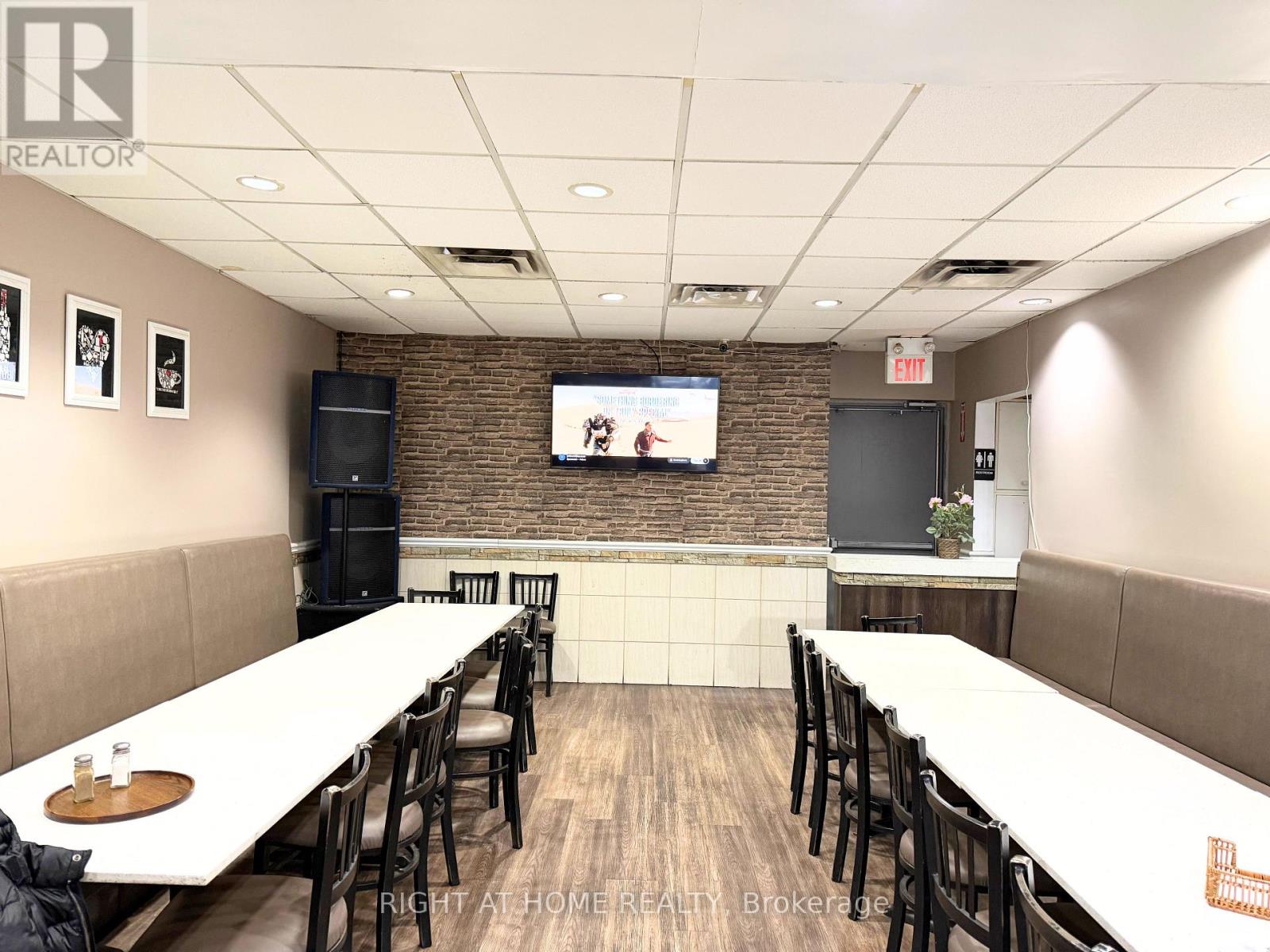 9 - 2437 Finch Avenue W, Toronto, Ontario  M9M 2E7 - Photo 5 - W12916948