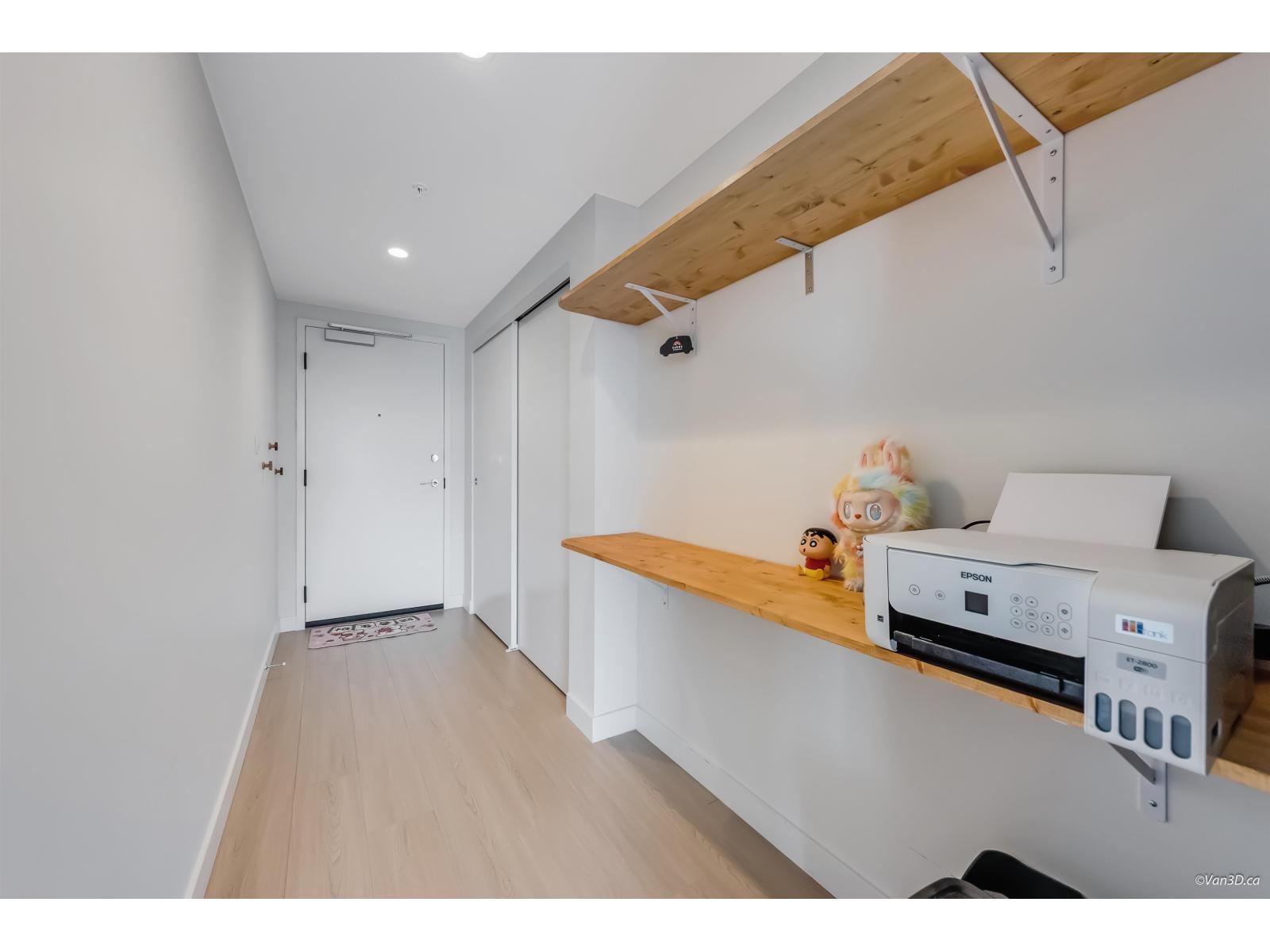 3112 13745 George Junction, Surrey, British Columbia  V3T 0V8 - Photo 4 - R3102934