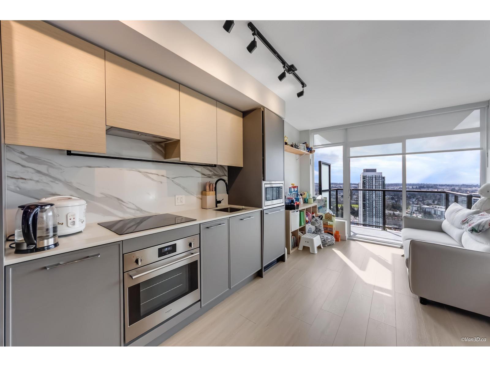 3112 13745 George Junction, Surrey, British Columbia  V3T 0V8 - Photo 6 - R3102934