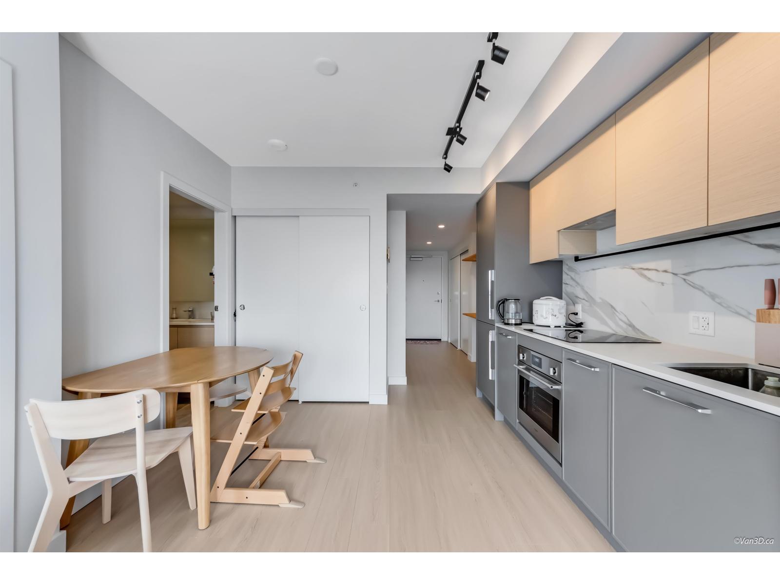 3112 13745 George Junction, Surrey, British Columbia  V3T 0V8 - Photo 9 - R3102934