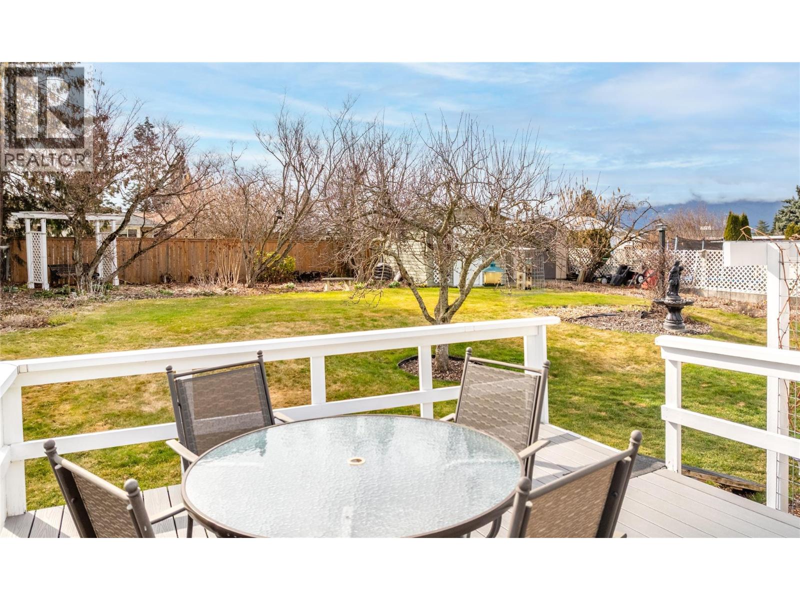 2323 Birch Street, Creston, British Columbia  V0B 1G0 - Photo 8 - 10379551