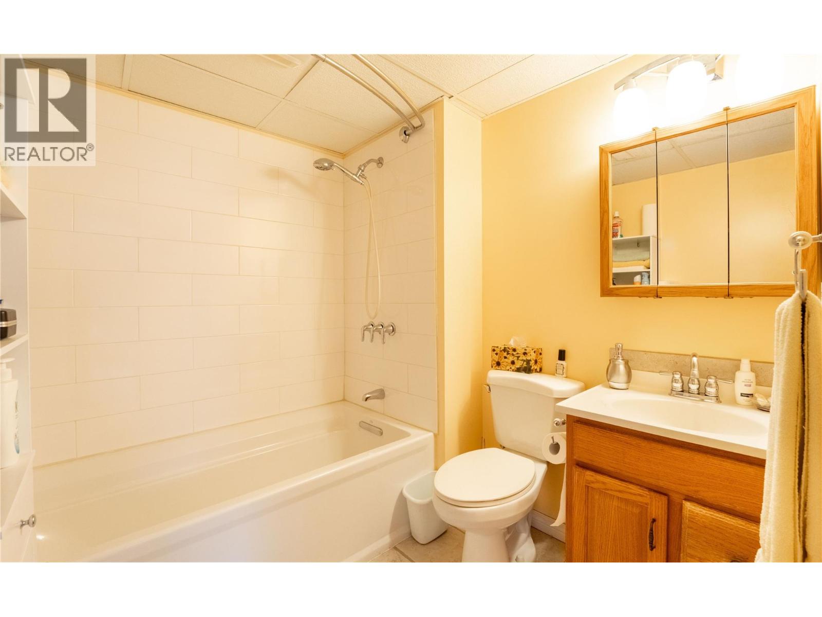 2323 Birch Street, Creston, British Columbia  V0B 1G0 - Photo 31 - 10379551