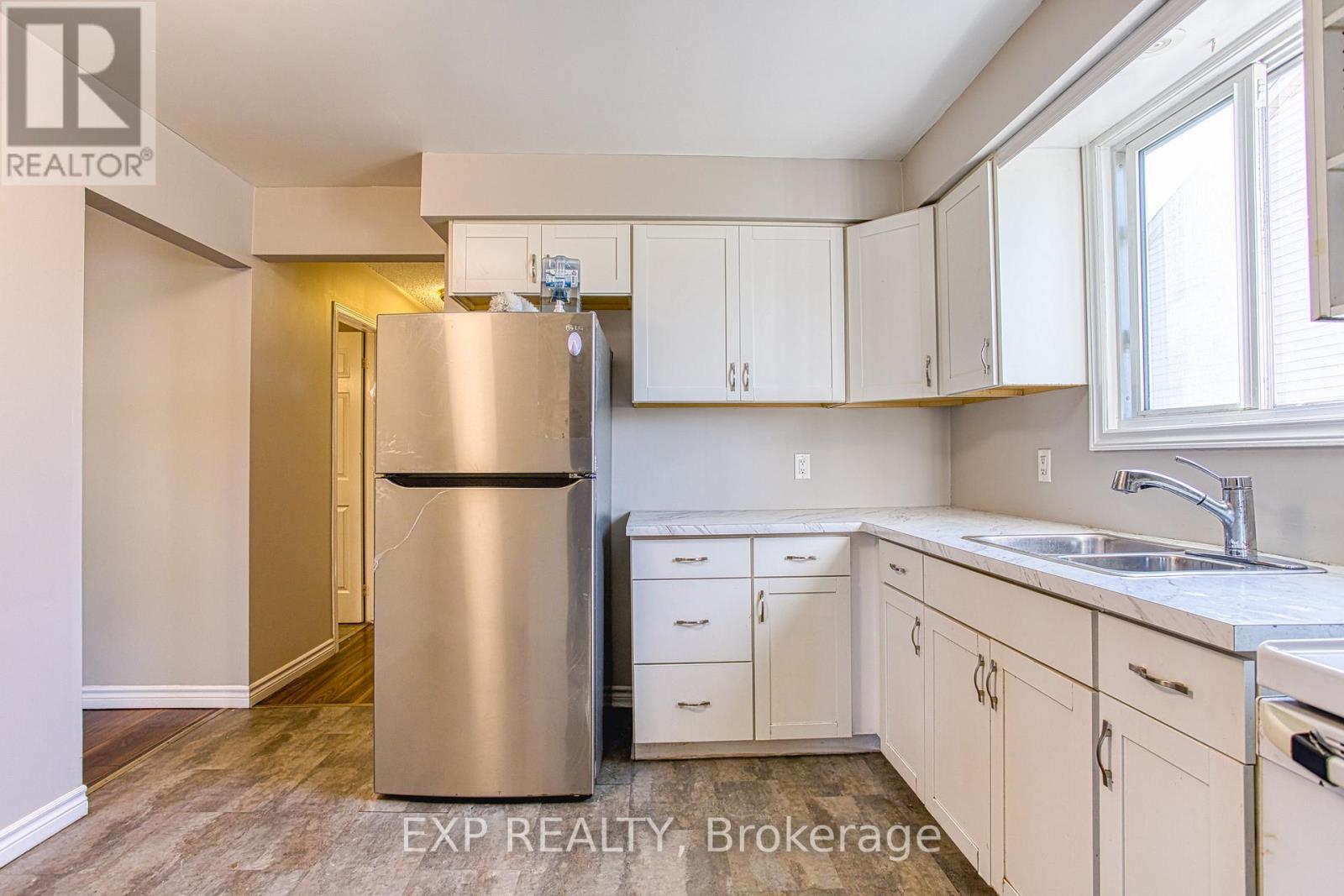 6548 Laguna Court, Niagara Falls, Ontario  L2H 2W3 - Photo 14 - X12916858