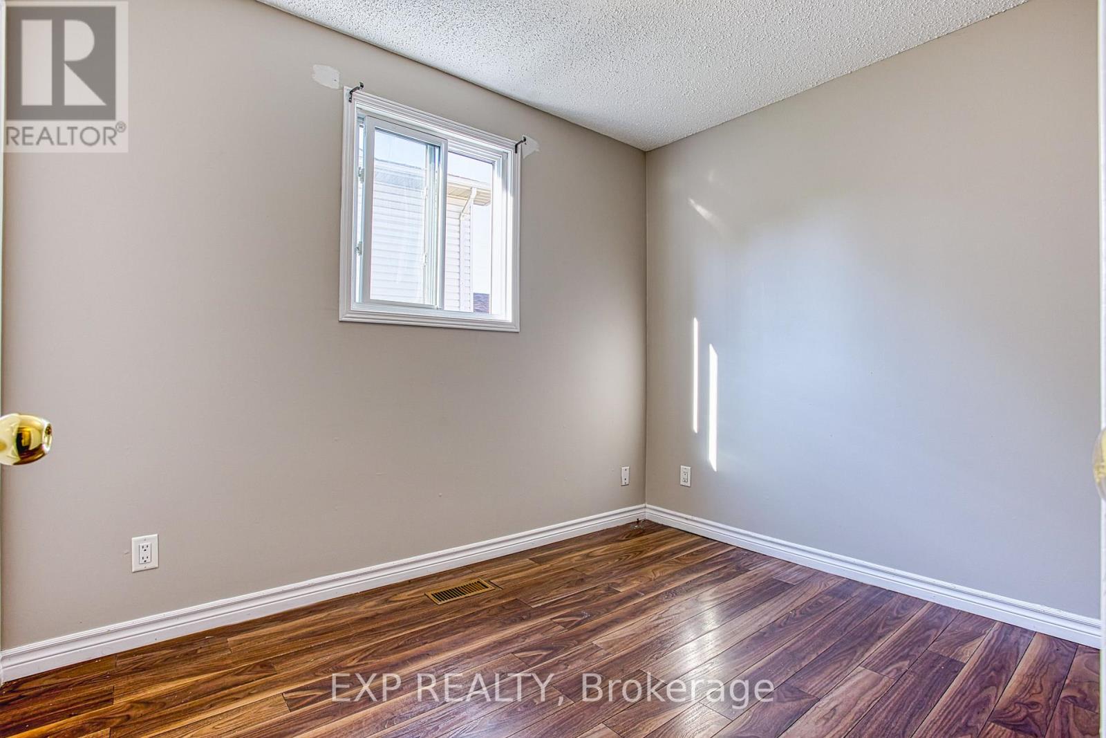 6548 Laguna Court, Niagara Falls, Ontario  L2H 2W3 - Photo 17 - X12916858