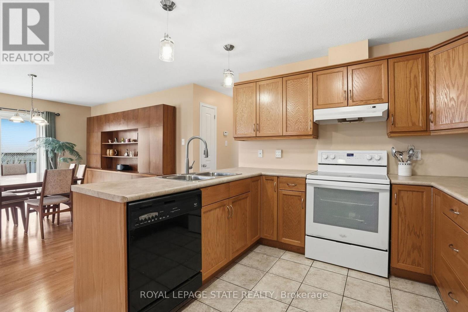 66 Golden Acres Drive, West Lincoln, Ontario  L0R 2A0 - Photo 13 - X12916926