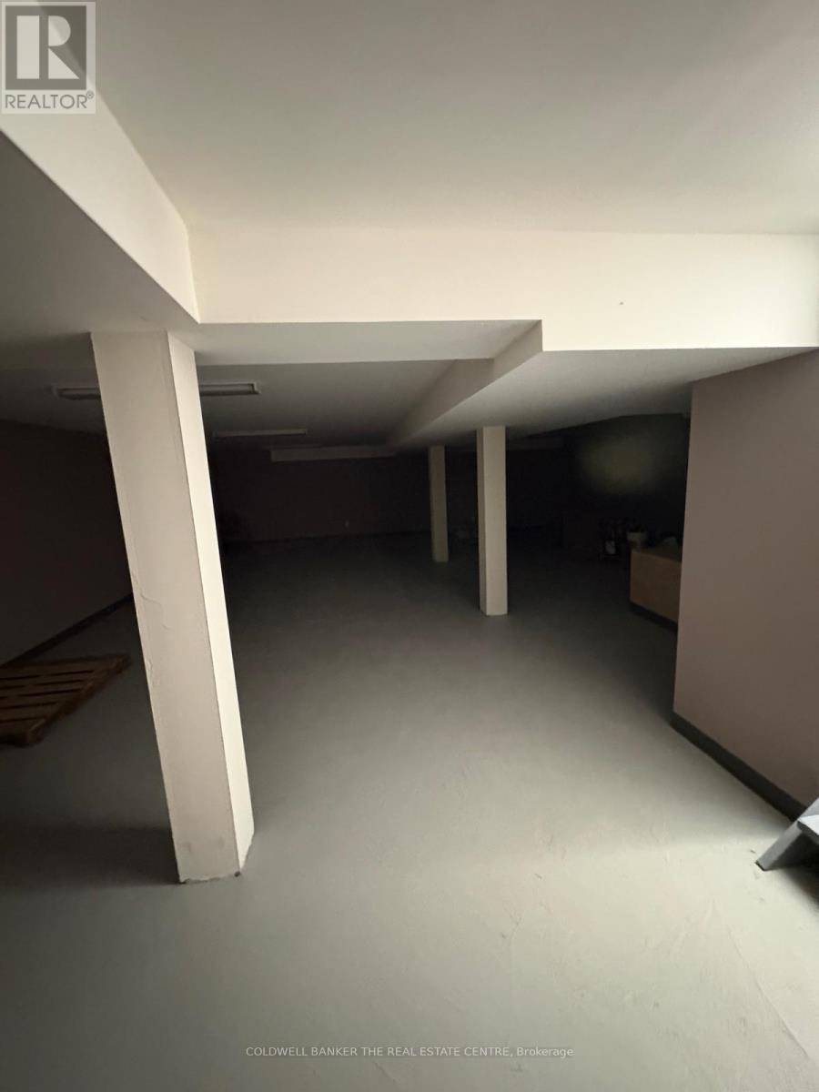 23 Bolton Avenue, Newmarket, Ontario  L3Y 2X3 - Photo 16 - N12916472