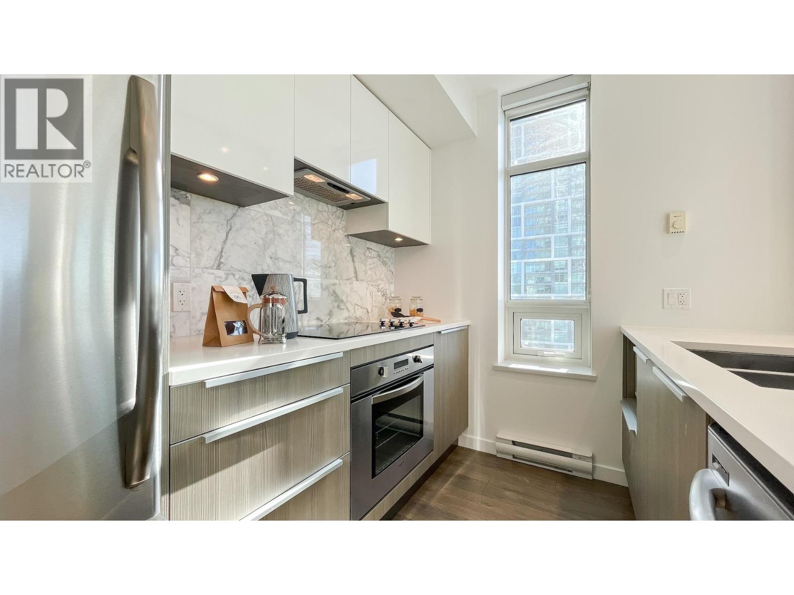 2505 6461 Telford Avenue, Burnaby, British Columbia  V5H 0B7 - Photo 6 - R3103093