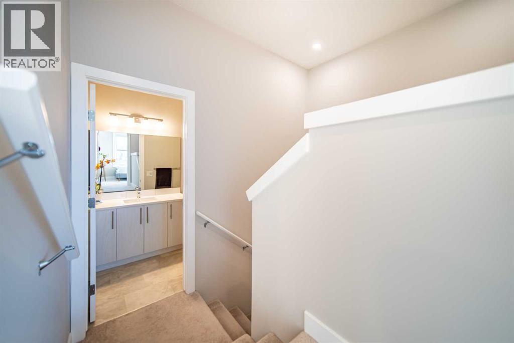 713 Crestridge Common SW, Calgary, Alberta  T3B 6L6 - Photo 19 - A2276189