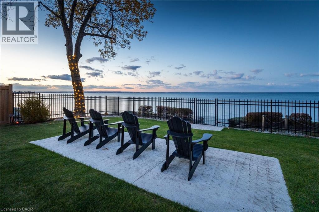 7 CAMPVIEW Road, Stoney Creek, Ontario