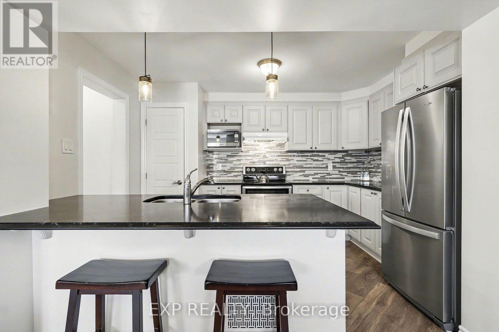 421 Gerardia Lane, Ottawa, Ontario  K4A 1C6 - Photo 18 - X12916992