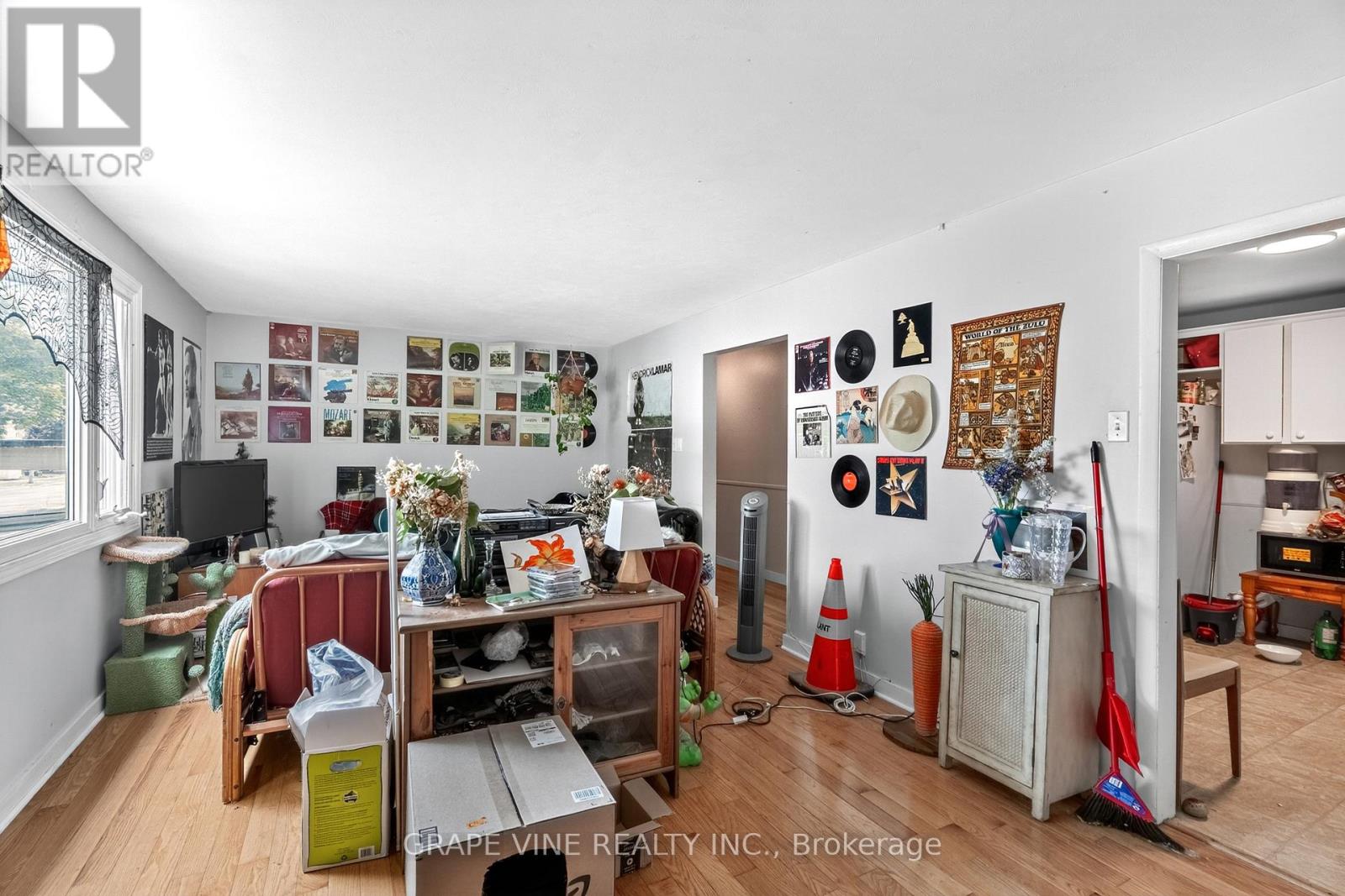 1098 Clyde Avenue, Ottawa, Ontario  K2C 1Y2 - Photo 25 - X12917018