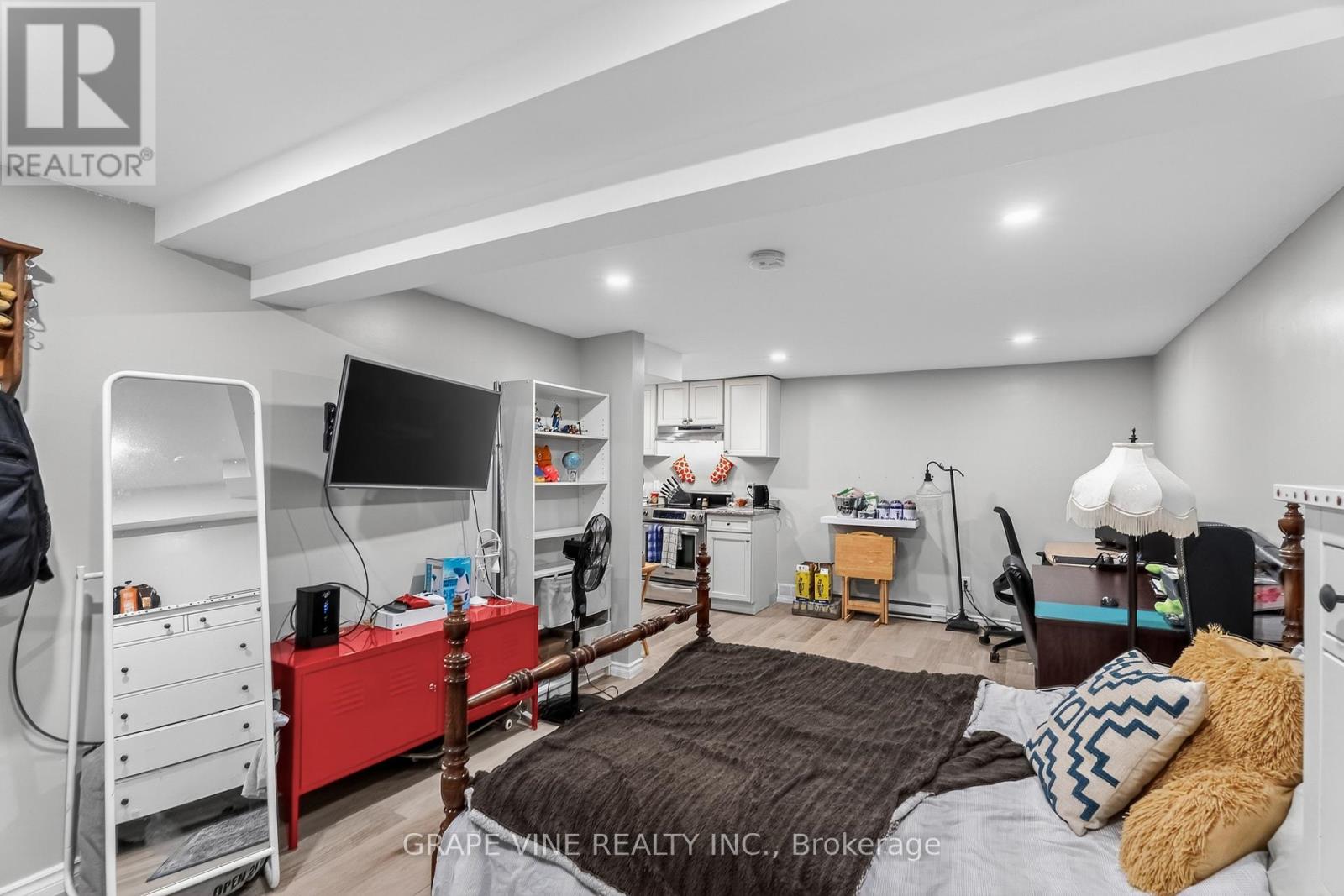 1098 Clyde Avenue, Ottawa, Ontario  K2C 1Y2 - Photo 40 - X12917018