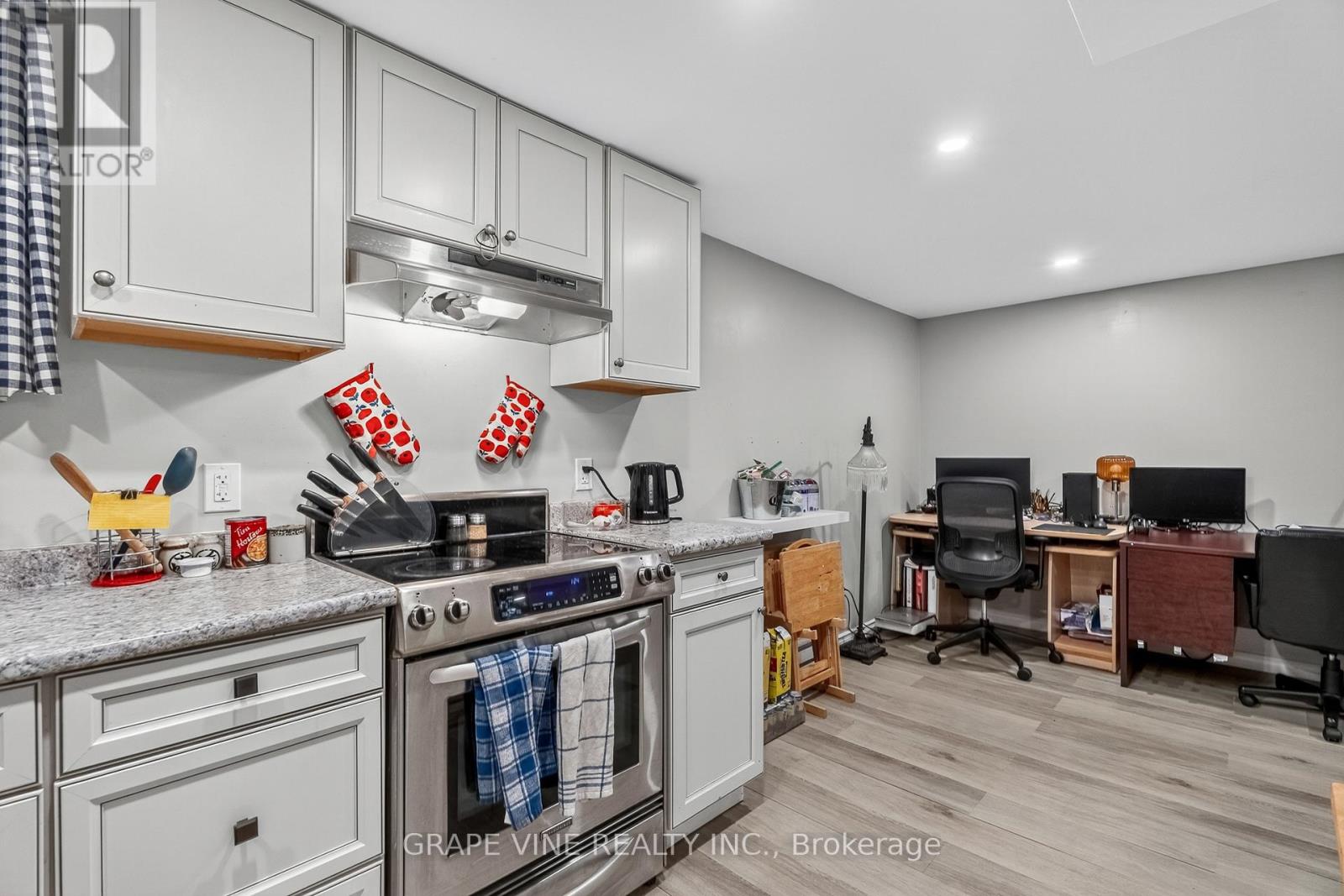 1098 Clyde Avenue, Ottawa, Ontario  K2C 1Y2 - Photo 44 - X12917018