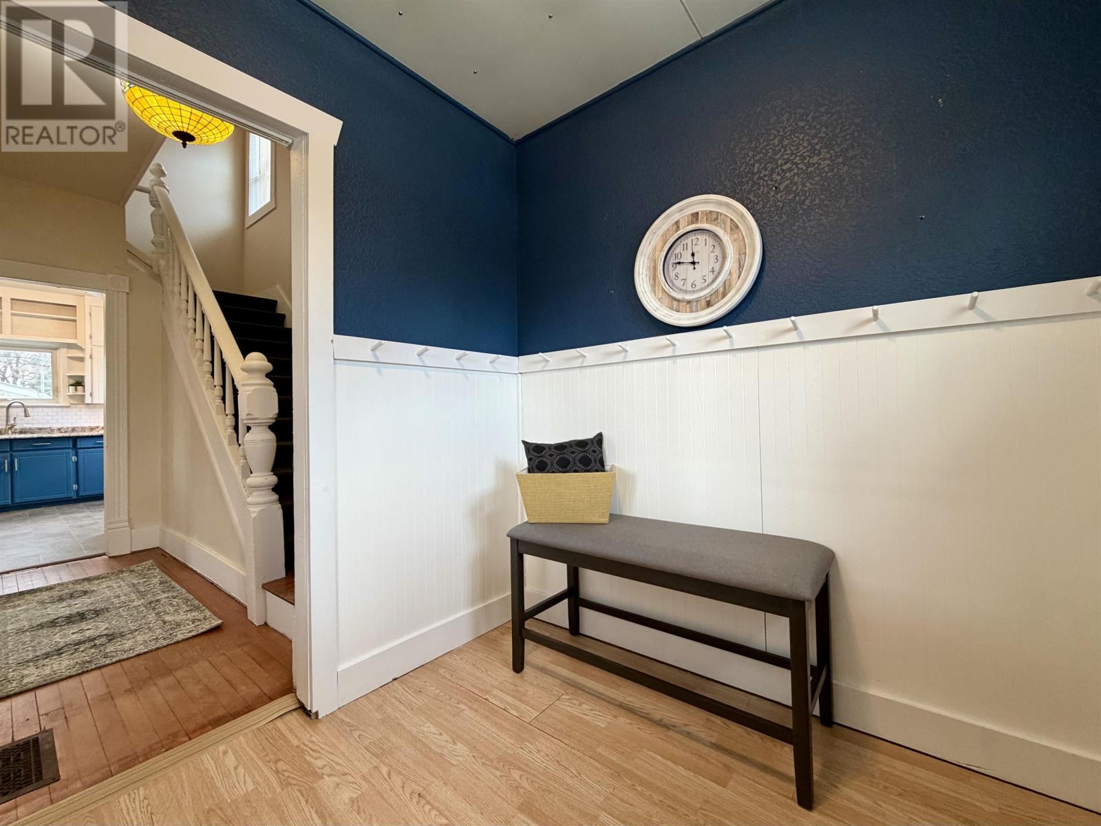 705 Victoria Ave, Fort Frances, Ontario  P9A 2C9 - Photo 3 - TB2600390