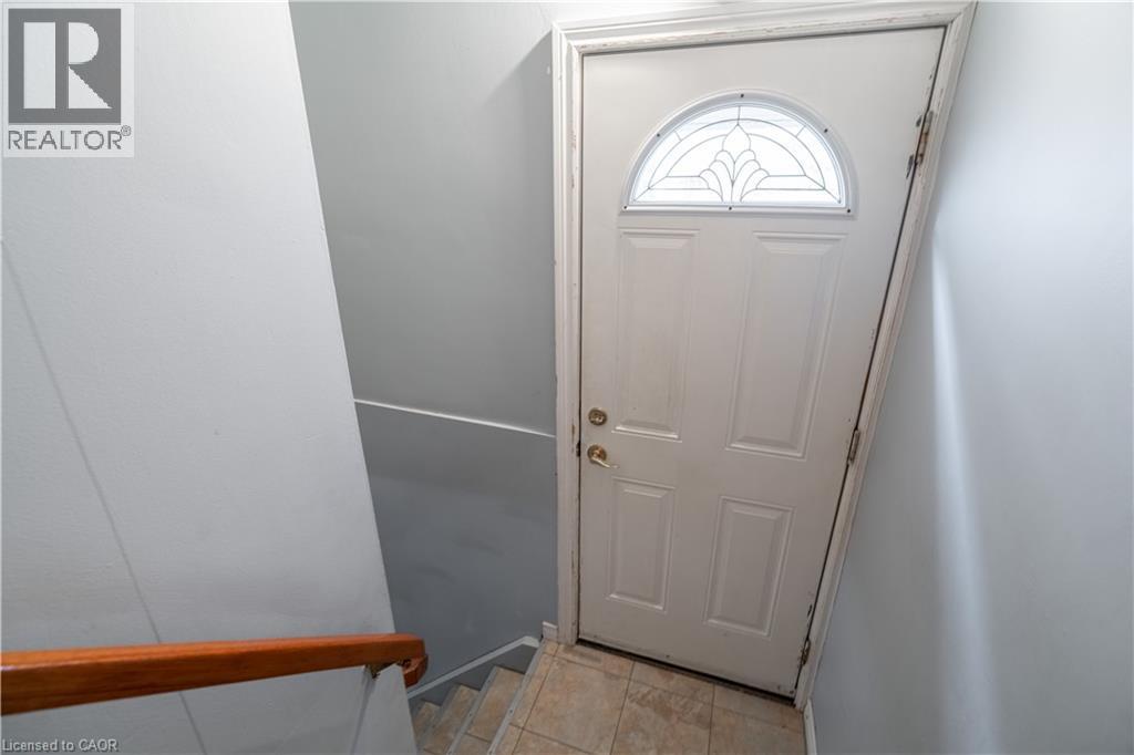 161 East 24th Street, Hamilton, Ontario  L8V 2Y2 - Photo 12 - 40814382