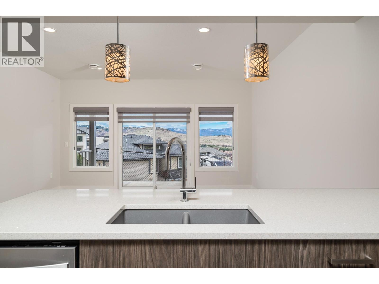 933 Mt Robson Place Unit# 97, Vernon, British Columbia  V1B 4G4 - Photo 9 - 10380102