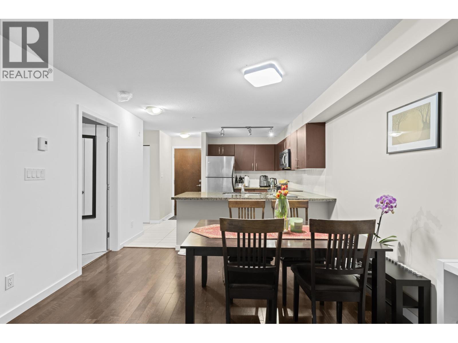 209 7337 Macpherson Avenue, Burnaby, British Columbia  V5J 0A9 - Photo 5 - R3103193