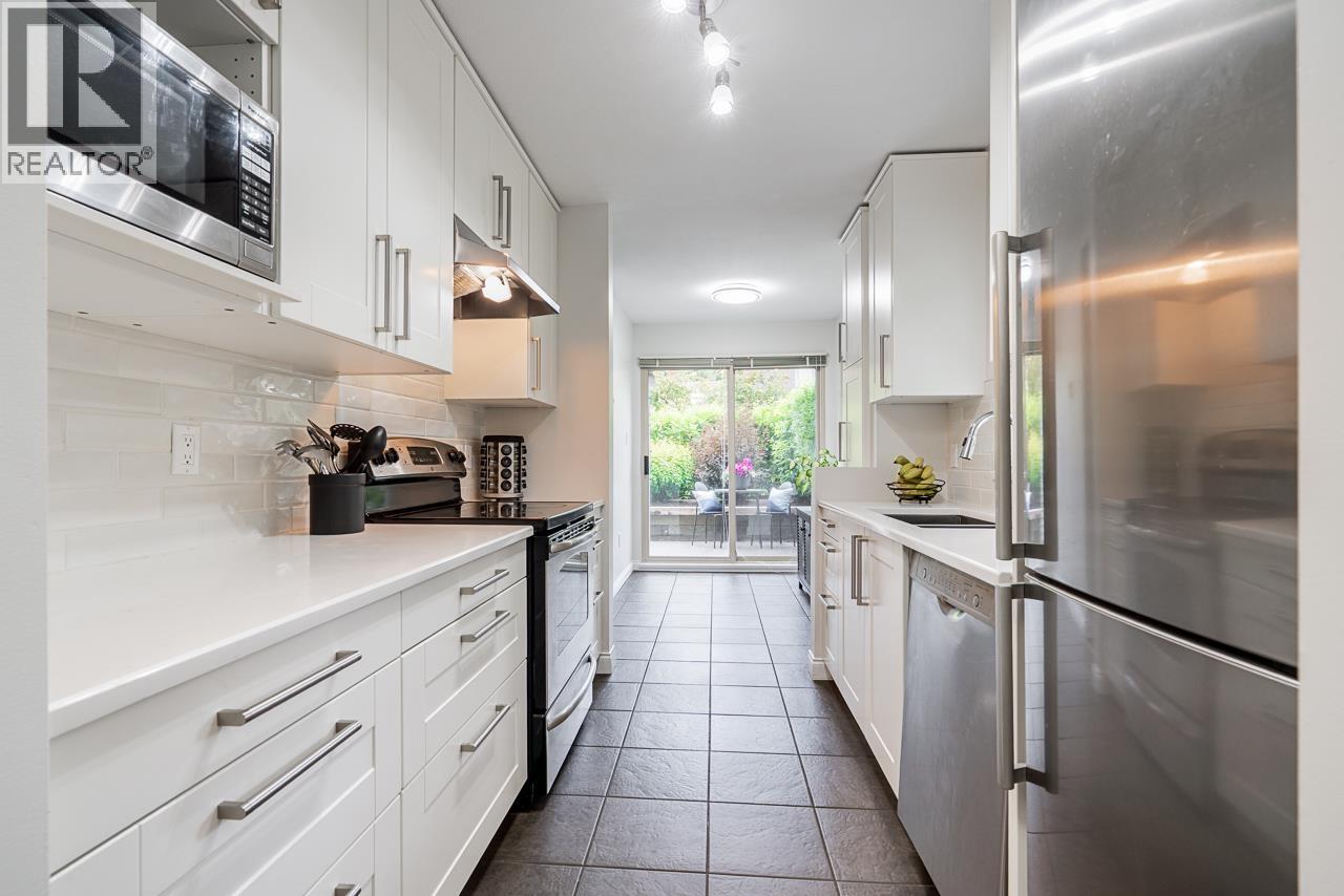 56 65 Foxwood Drive, Port Moody, British Columbia  V3H 4Z5 - Photo 10 - R3103244