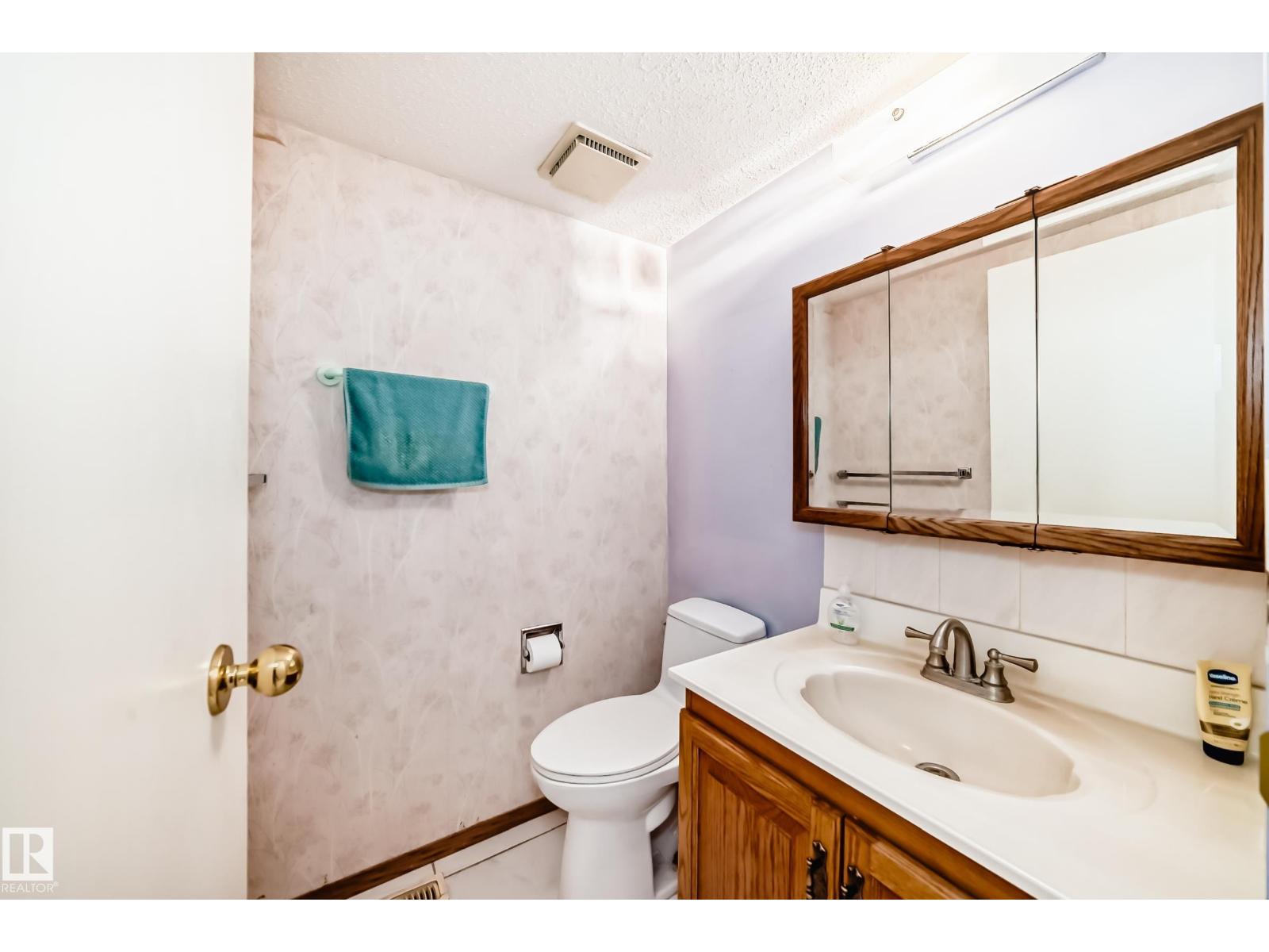 11393 22 Av Nw, Edmonton, Alberta  T6J 4V8 - Photo 14 - E4478867