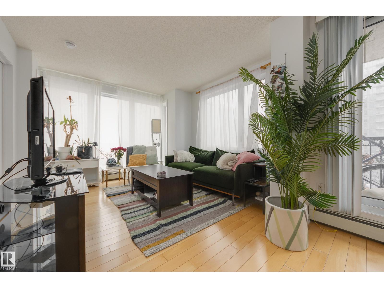 #1007 10180 104 Street Nw, Edmonton, Alberta  T5J 1A7 - Photo 3 - E4478868