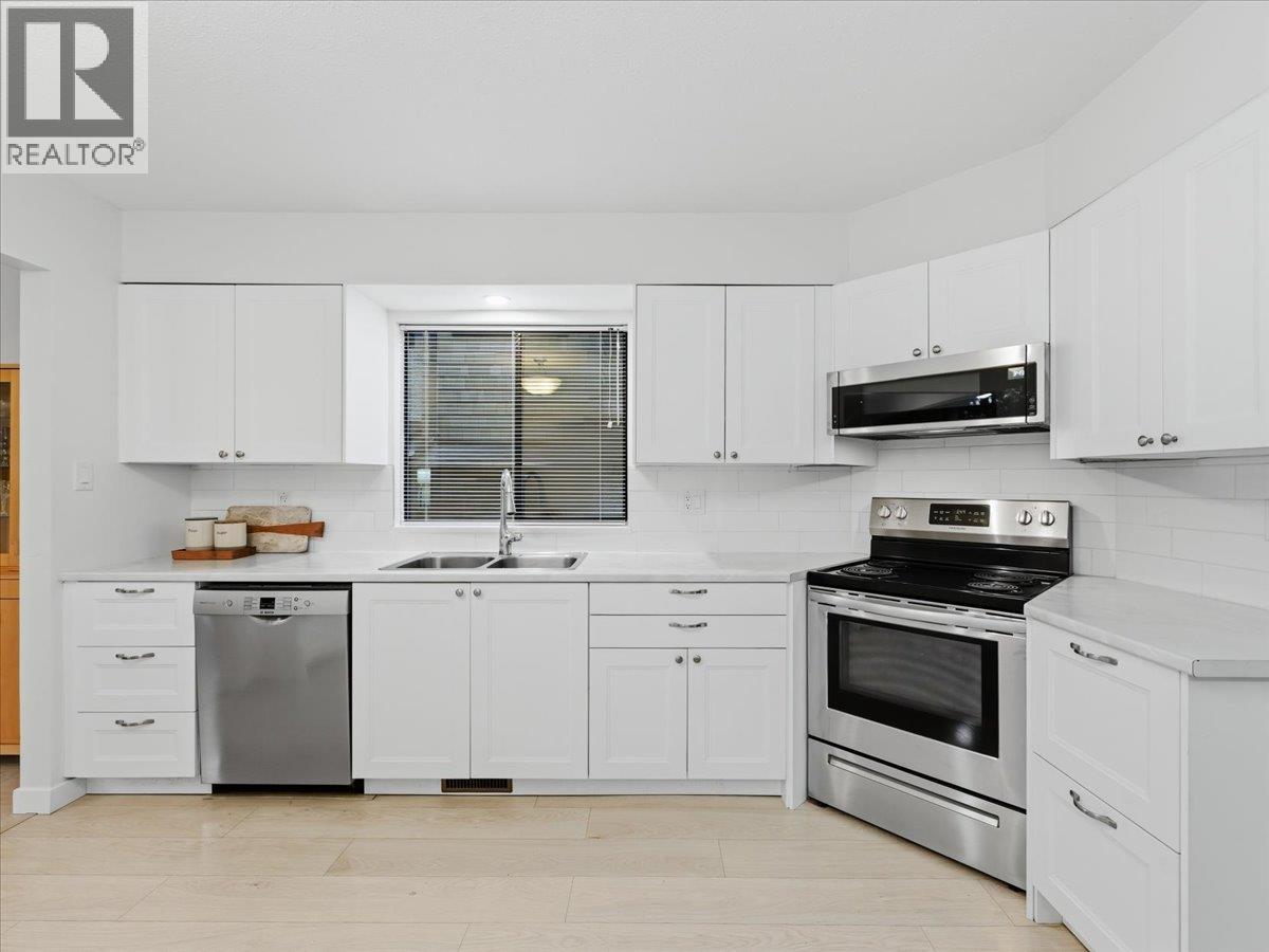 1341 Wellington Drive, North Vancouver, British Columbia  V7K 1L6 - Photo 12 - R3103203