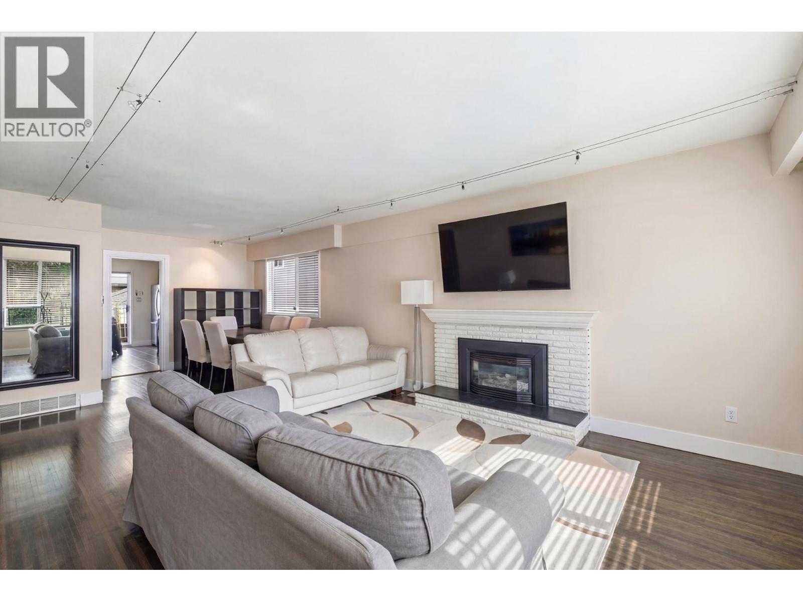 2779 W 33rd Avenue, Vancouver, British Columbia  V6N 2E9 - Photo 3 - R3103224