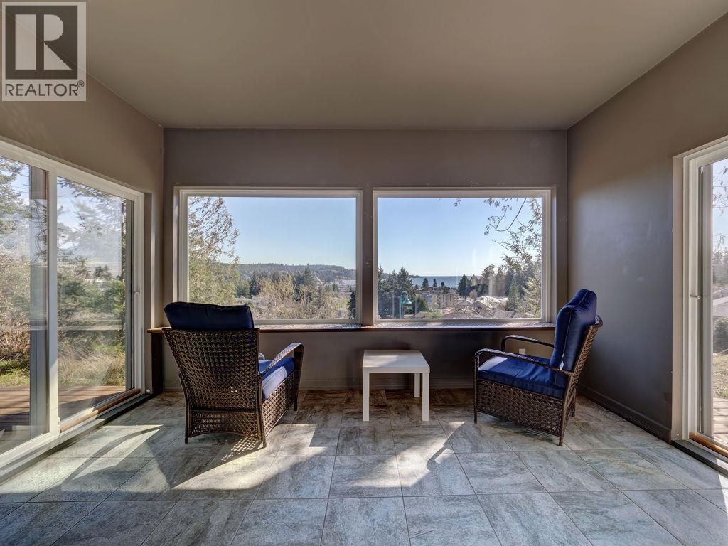 5628 Medusa Place, Sechelt, British Columbia  V0N 3A3 - Photo 18 - R3103261